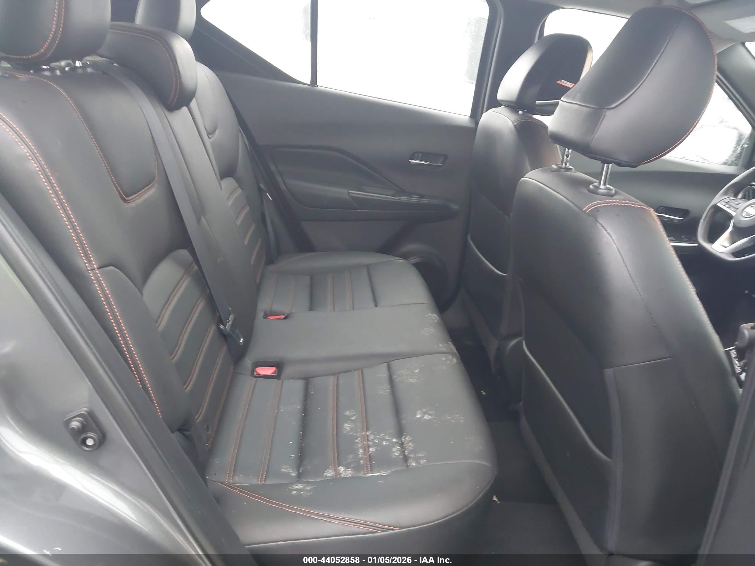 NISSAN KICKS image 8