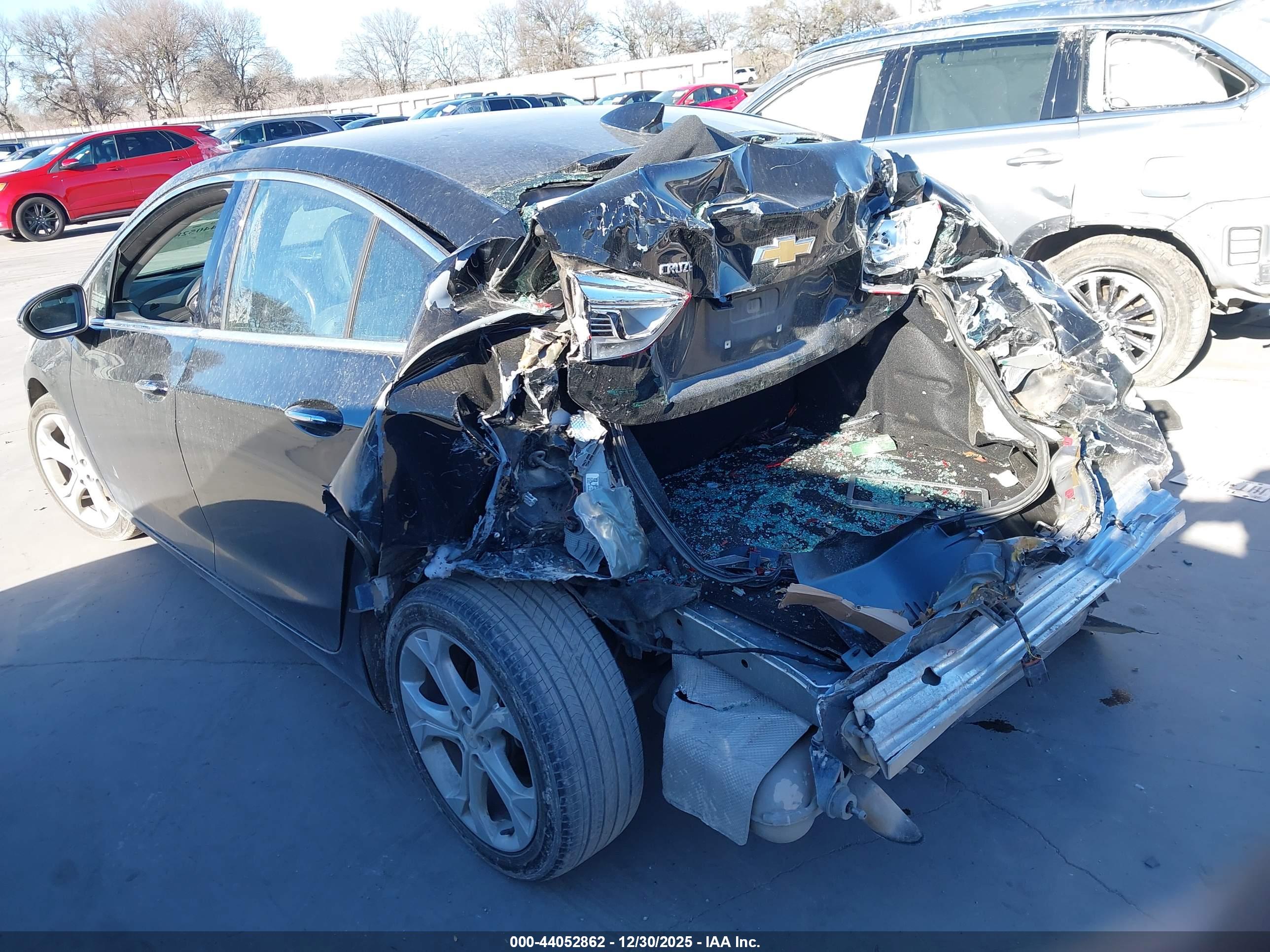 CHEVROLET CRUZE image 3