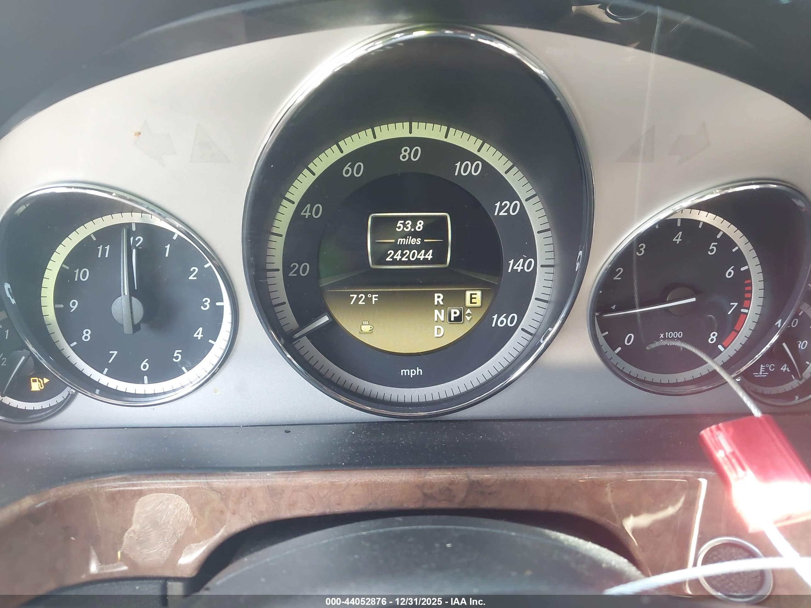 MERCEDES-BENZ E image 7