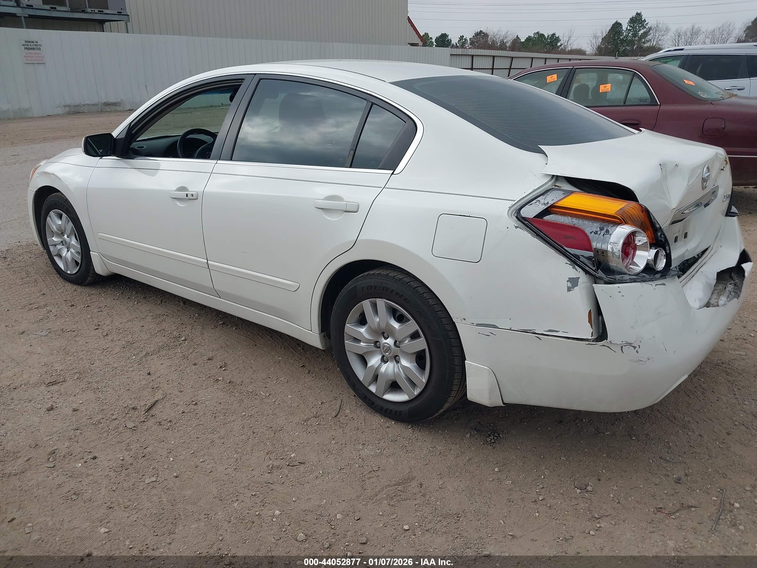 NISSAN ALTIMA image 3