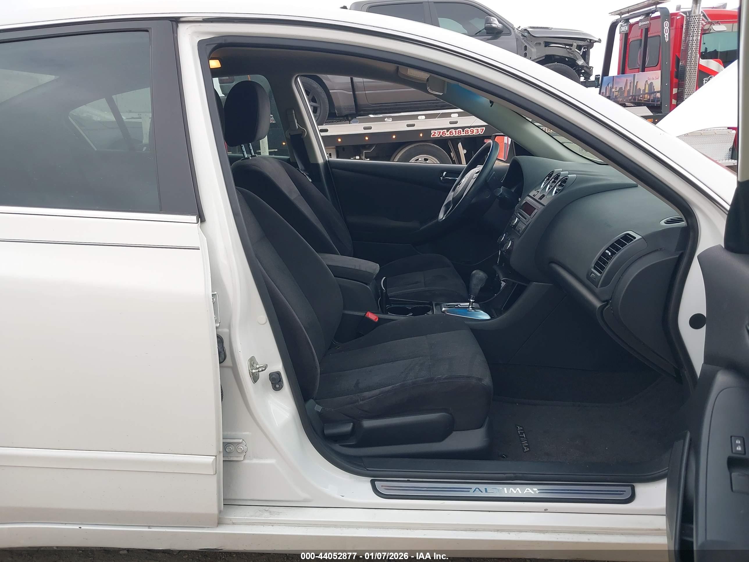 NISSAN ALTIMA image 5