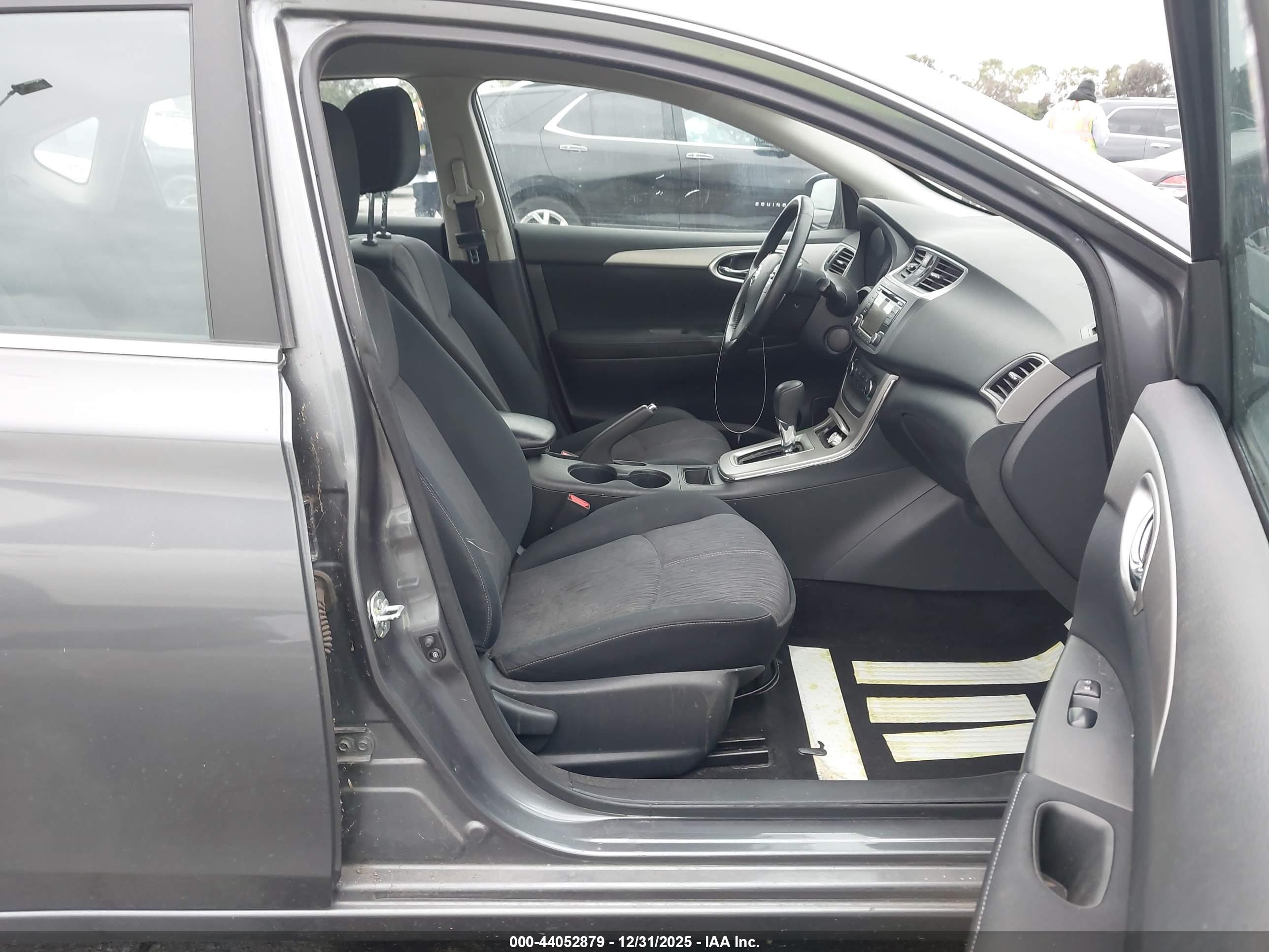 NISSAN SENTRA image 5
