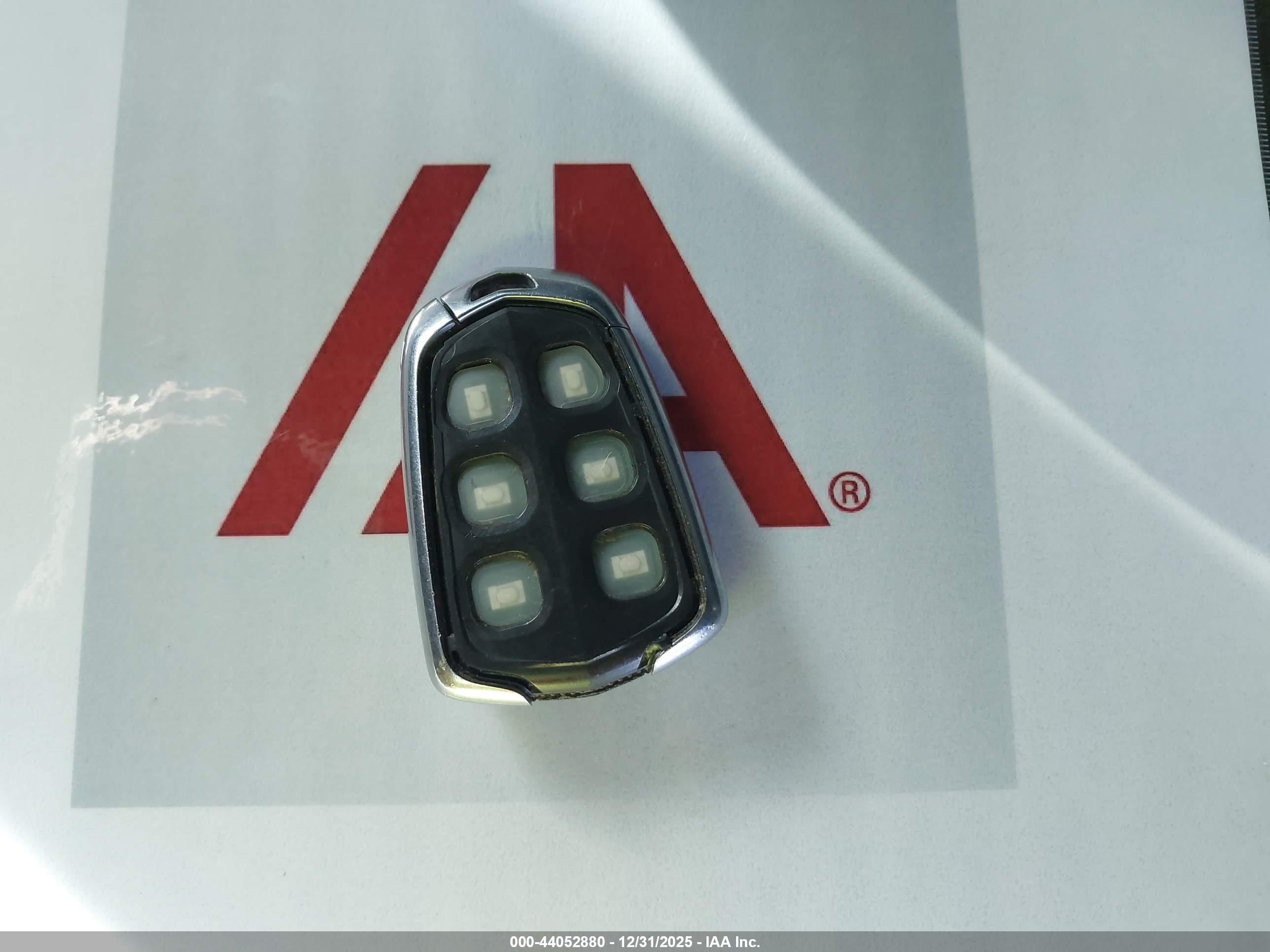 CADILLAC ESCALADE image 11
