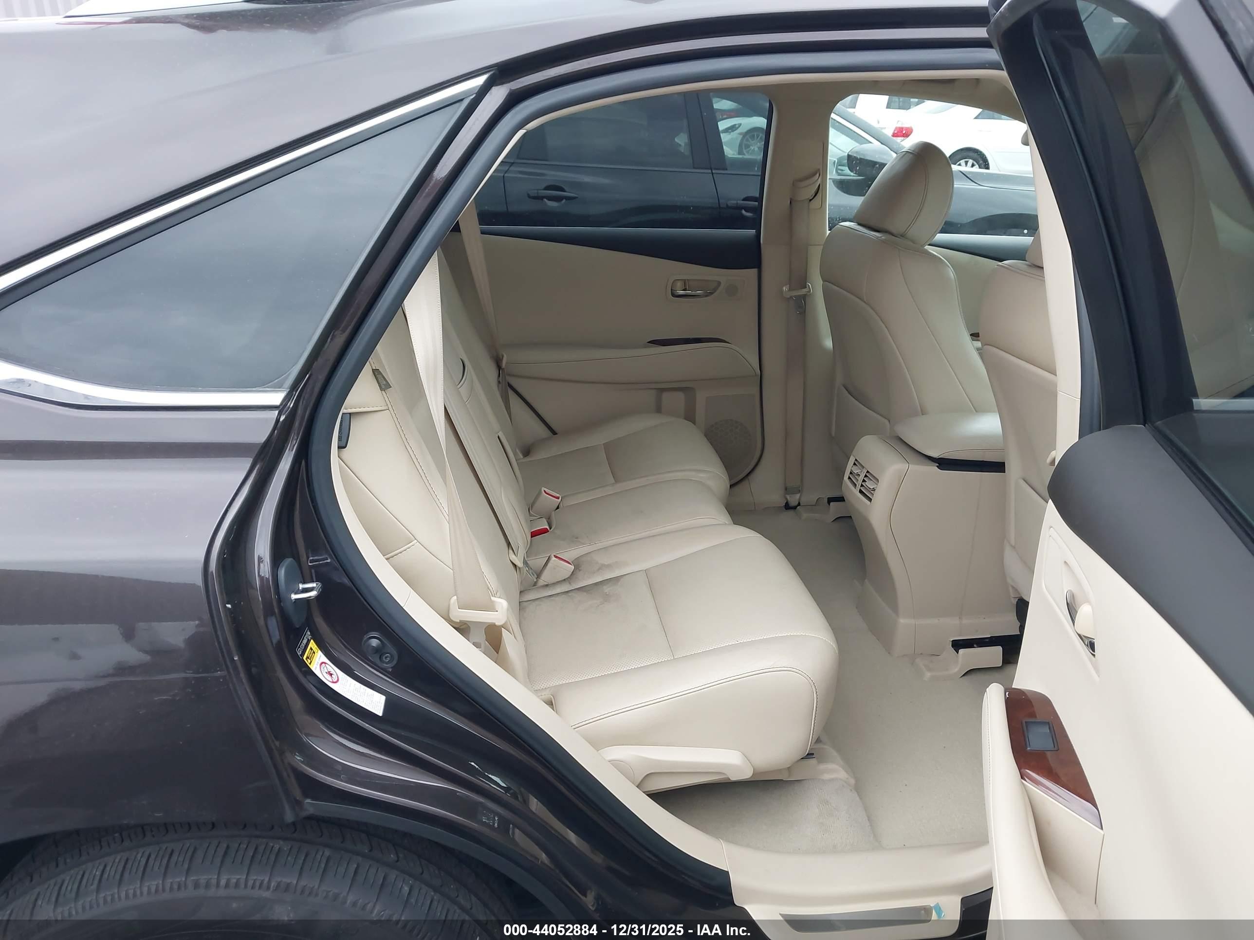 LEXUS RX image 8