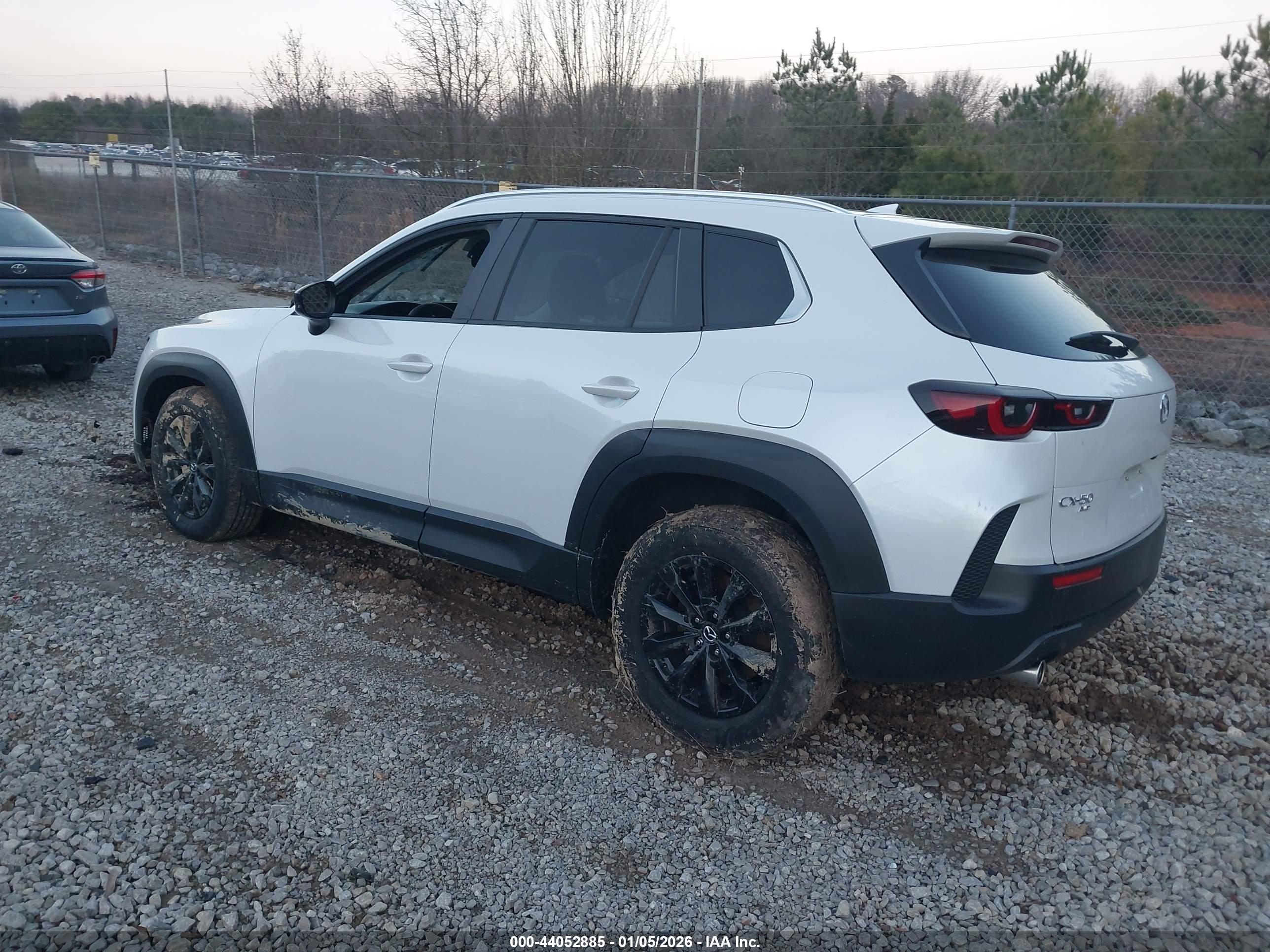 MAZDA CX-50 image 3