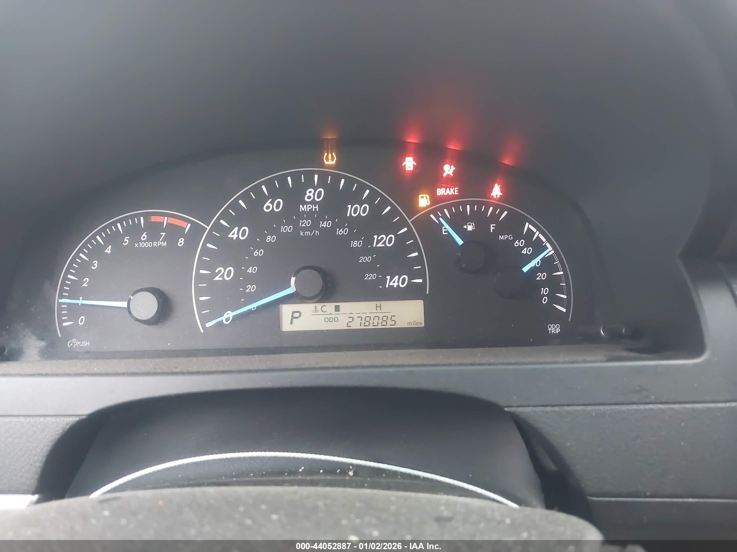 TOYOTA CAMRY image 7