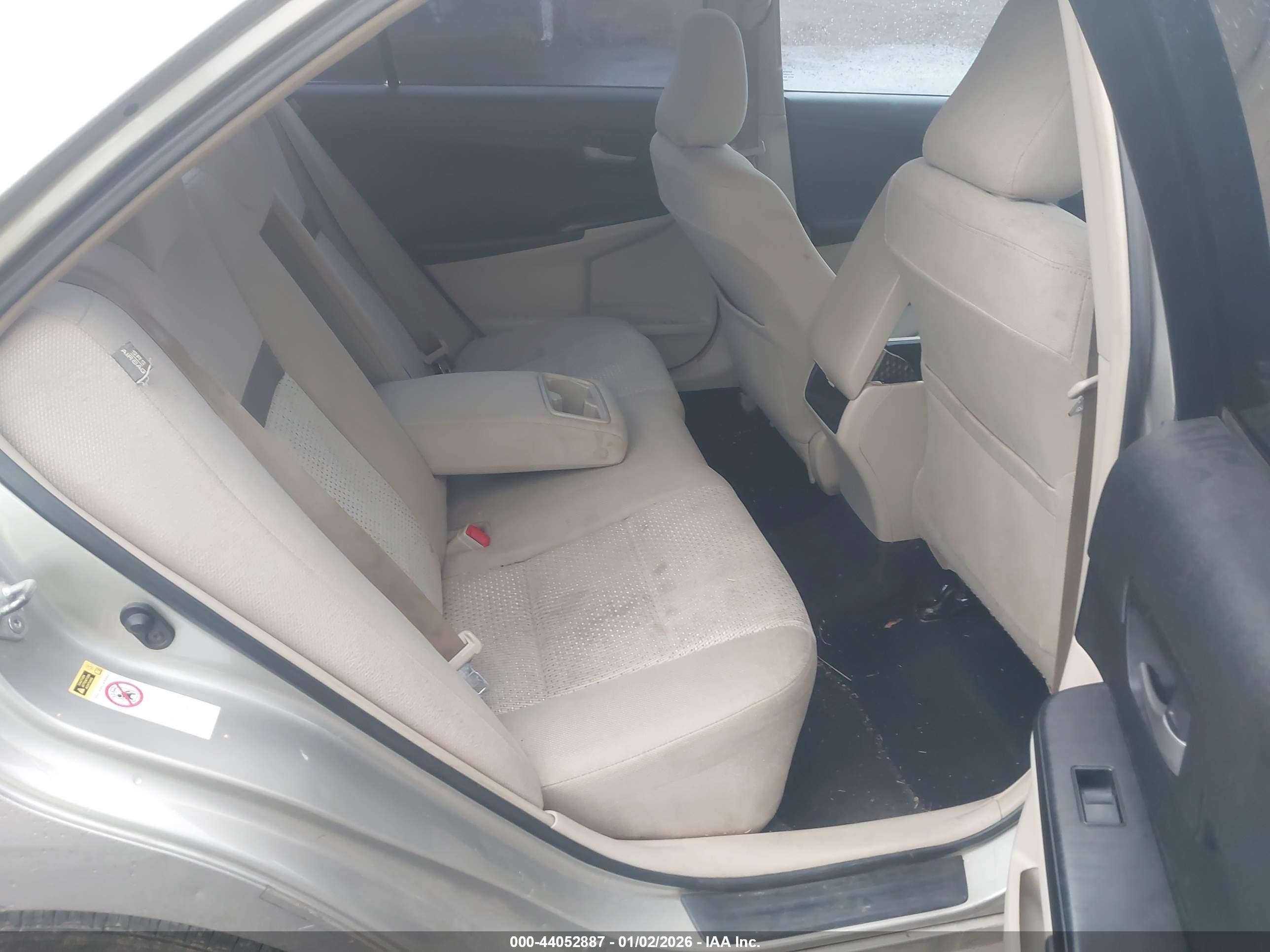TOYOTA CAMRY image 8