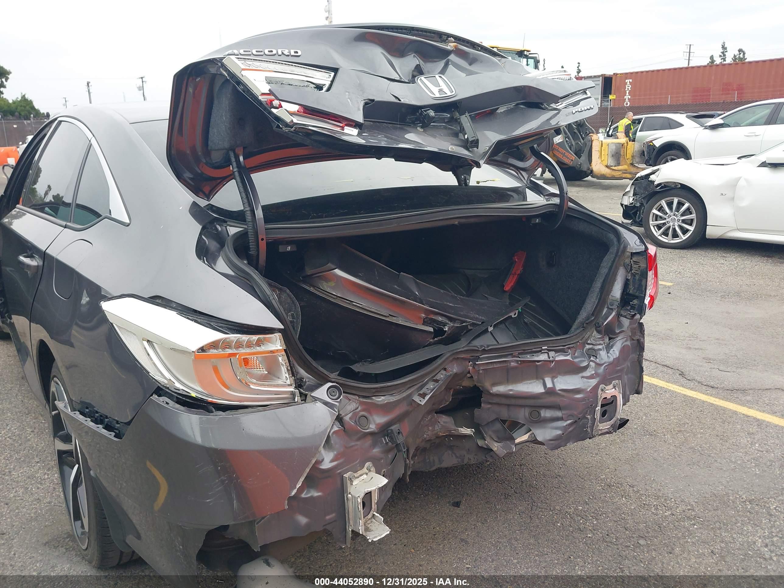 HONDA ACCORD image 6