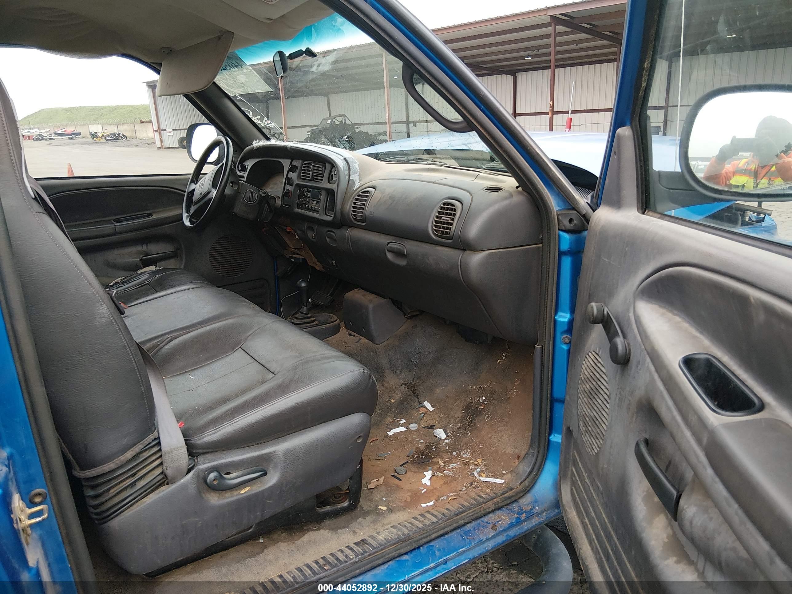 DODGE RAM image 5