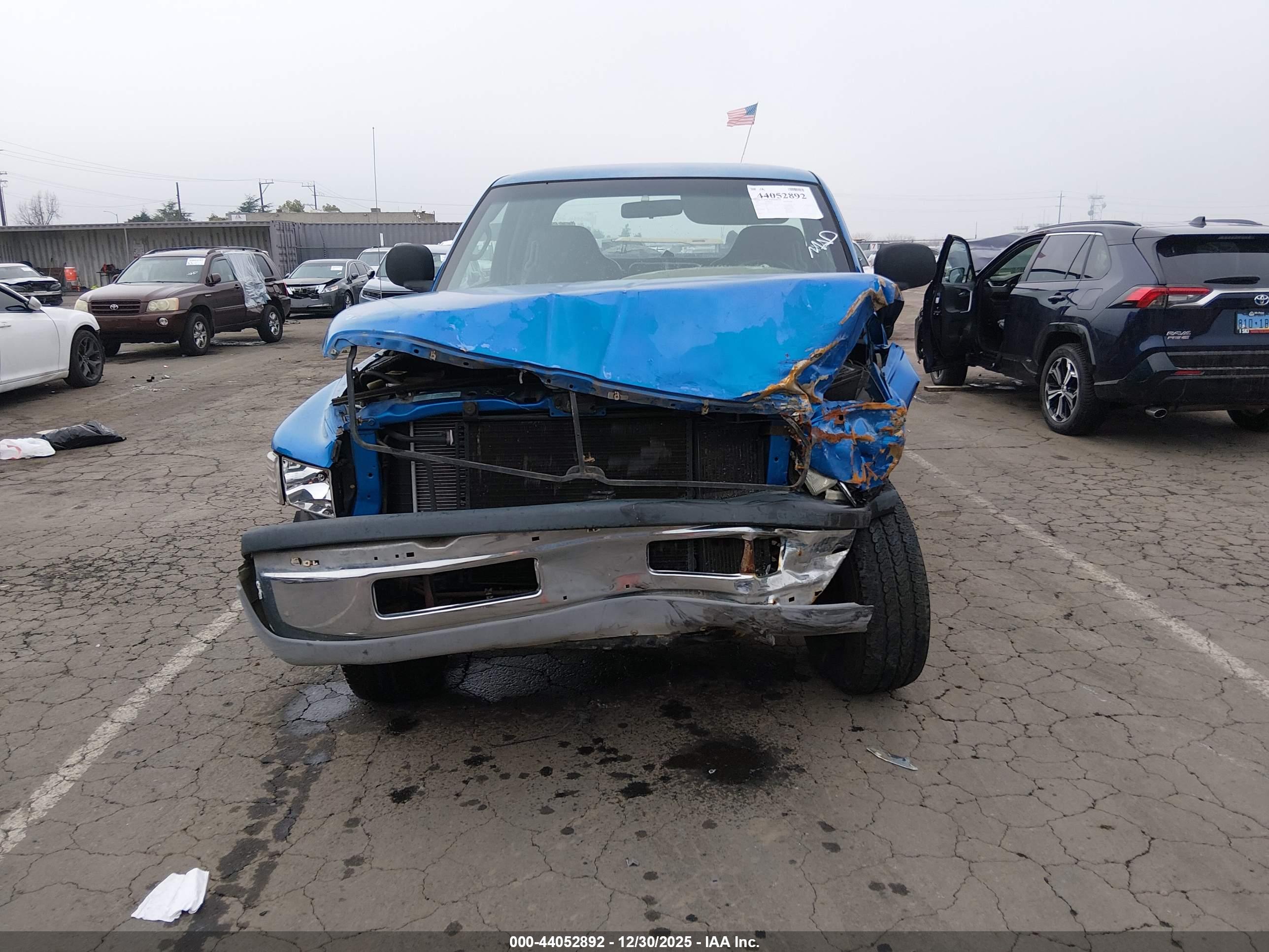 DODGE RAM image 6