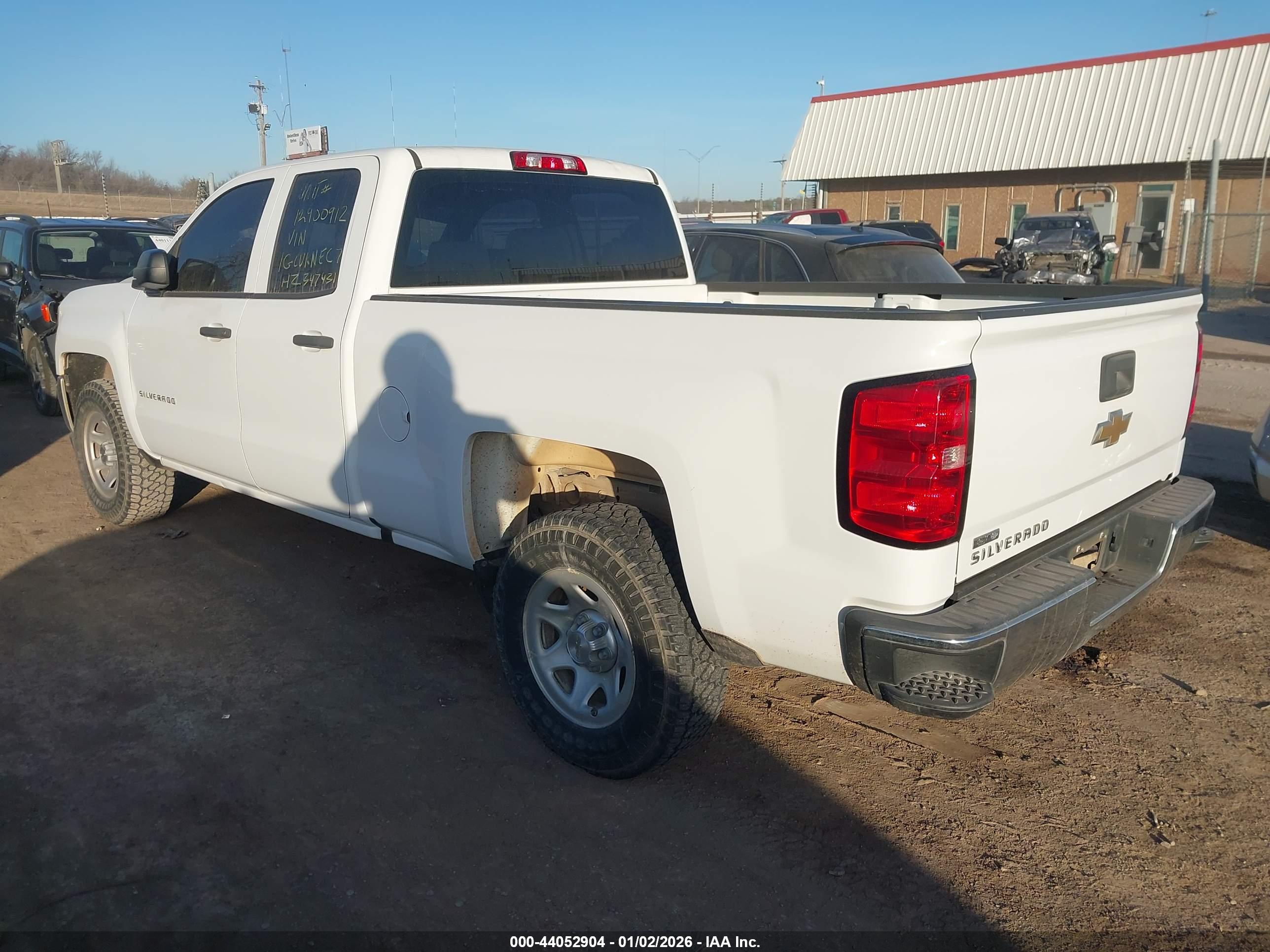 CHEVROLET SILVERADO image 3