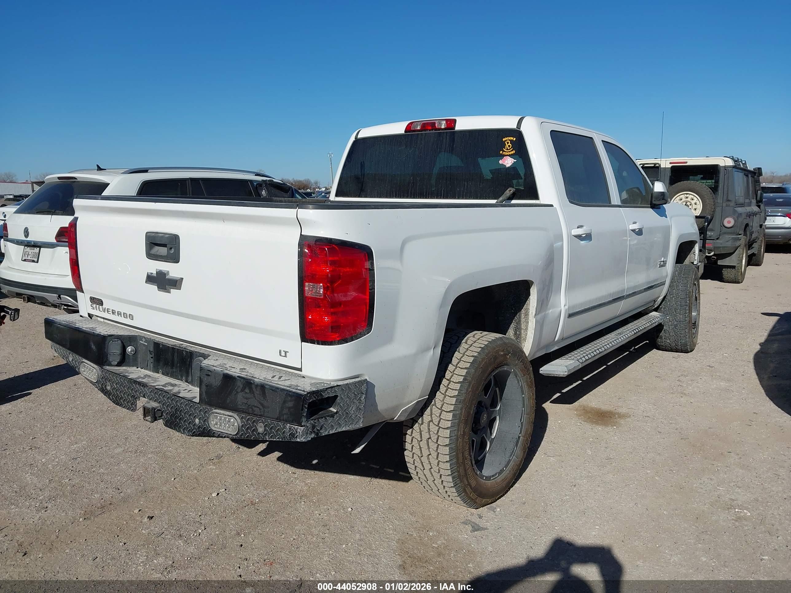 CHEVROLET SILVERADO image 4