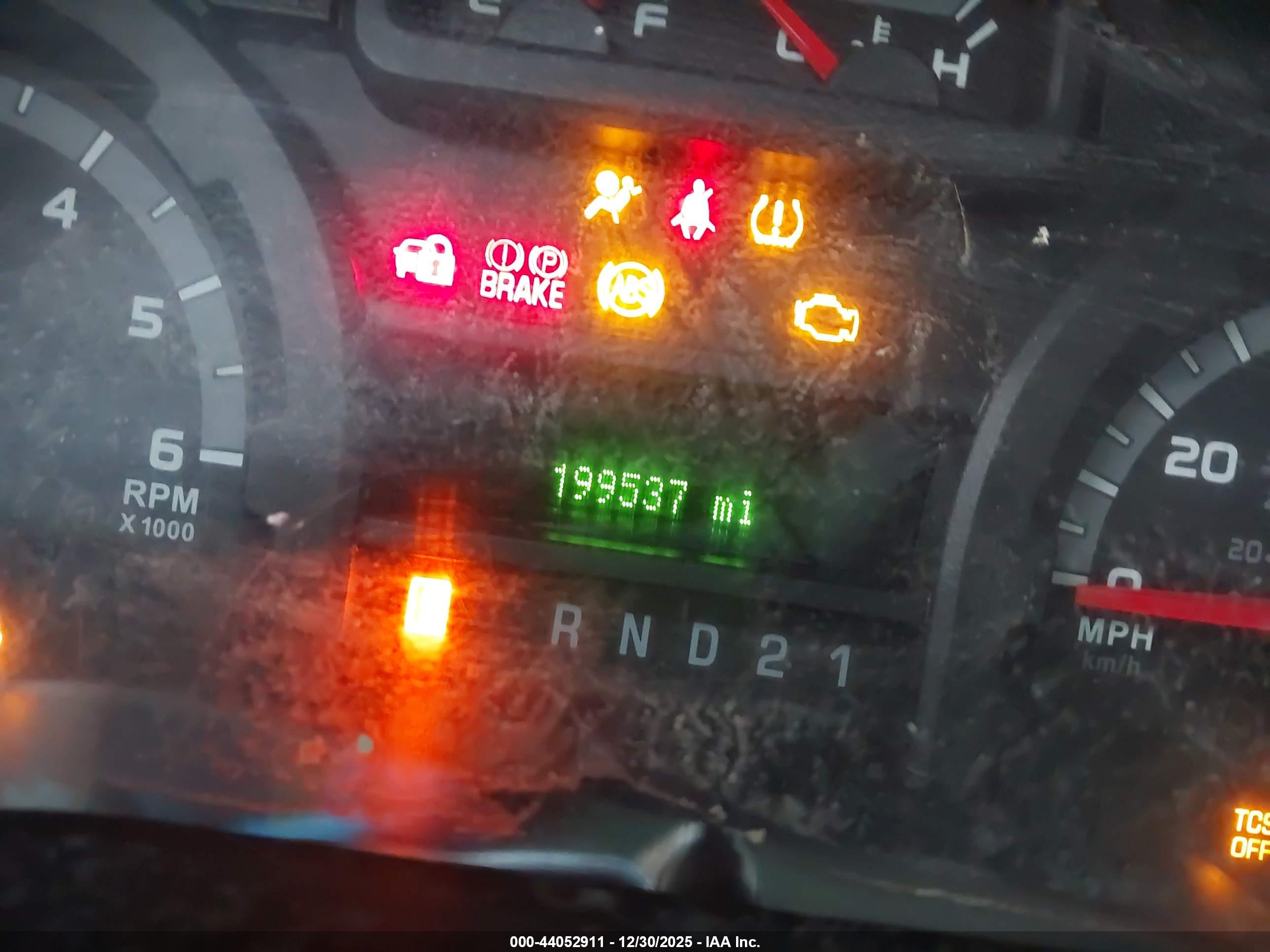 FORD E-350 image 7