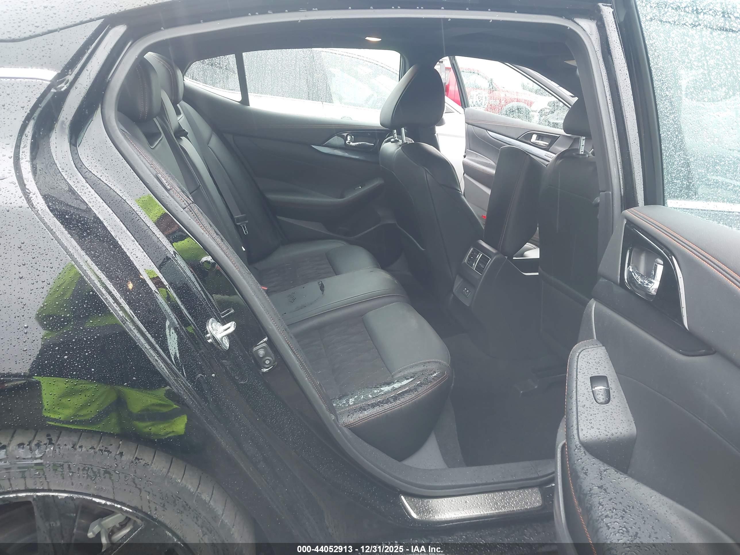 NISSAN MAXIMA image 8