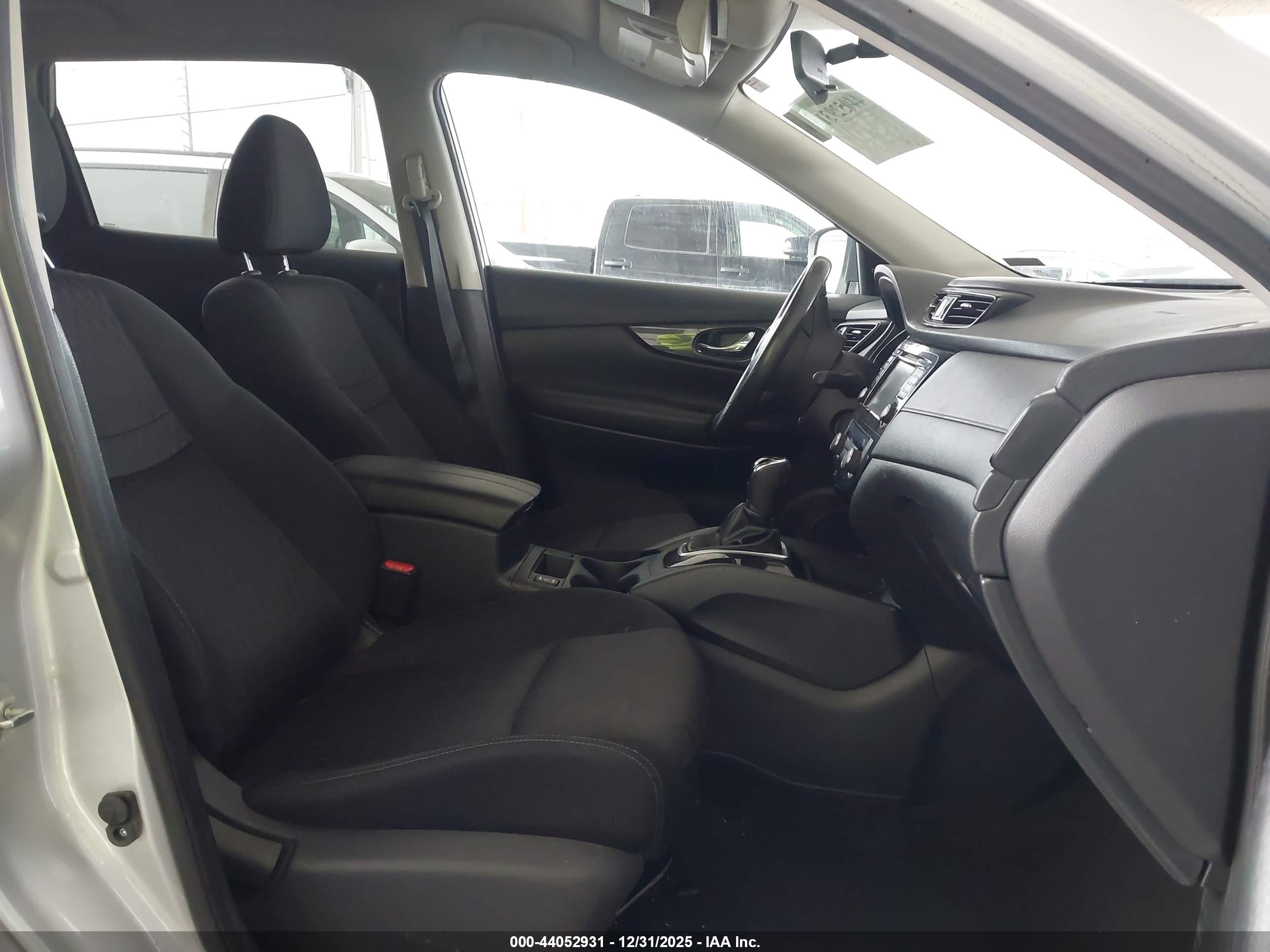 NISSAN ROGUE image 5