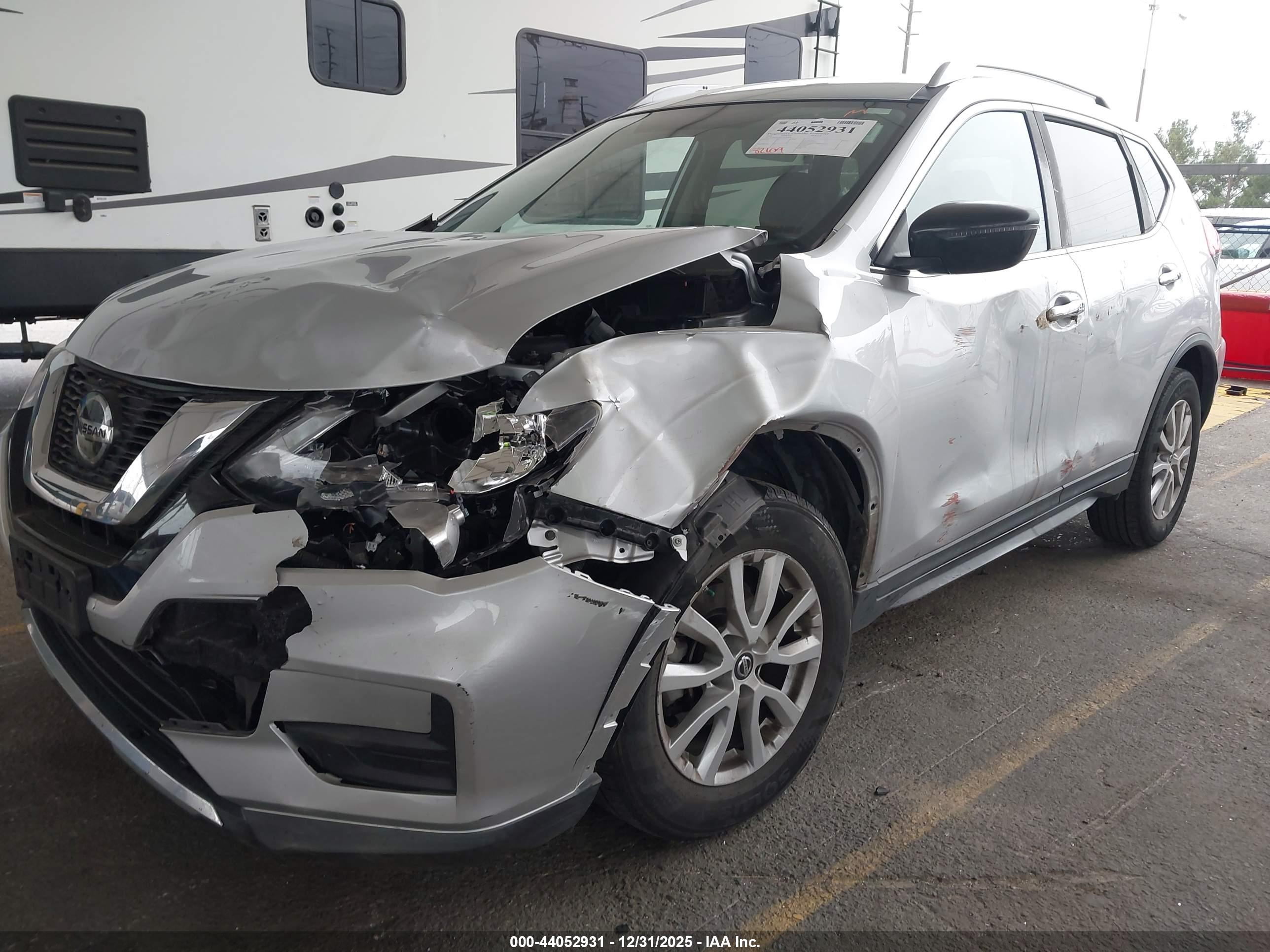 NISSAN ROGUE image 6