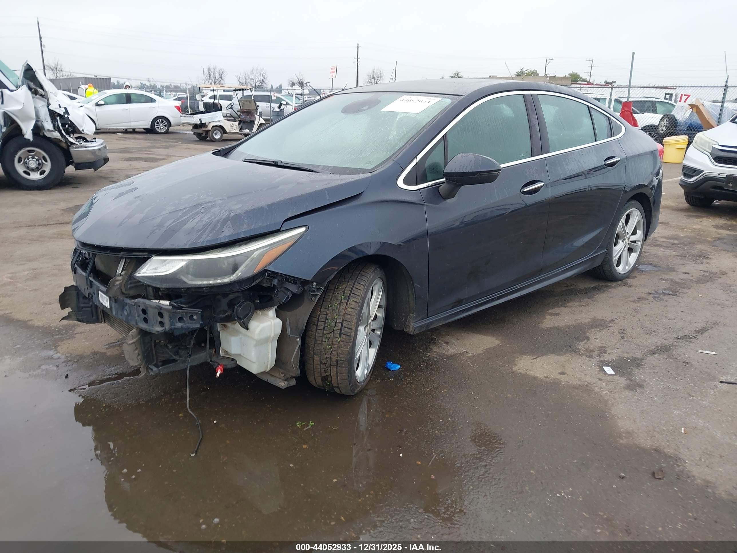CHEVROLET CRUZE image 2