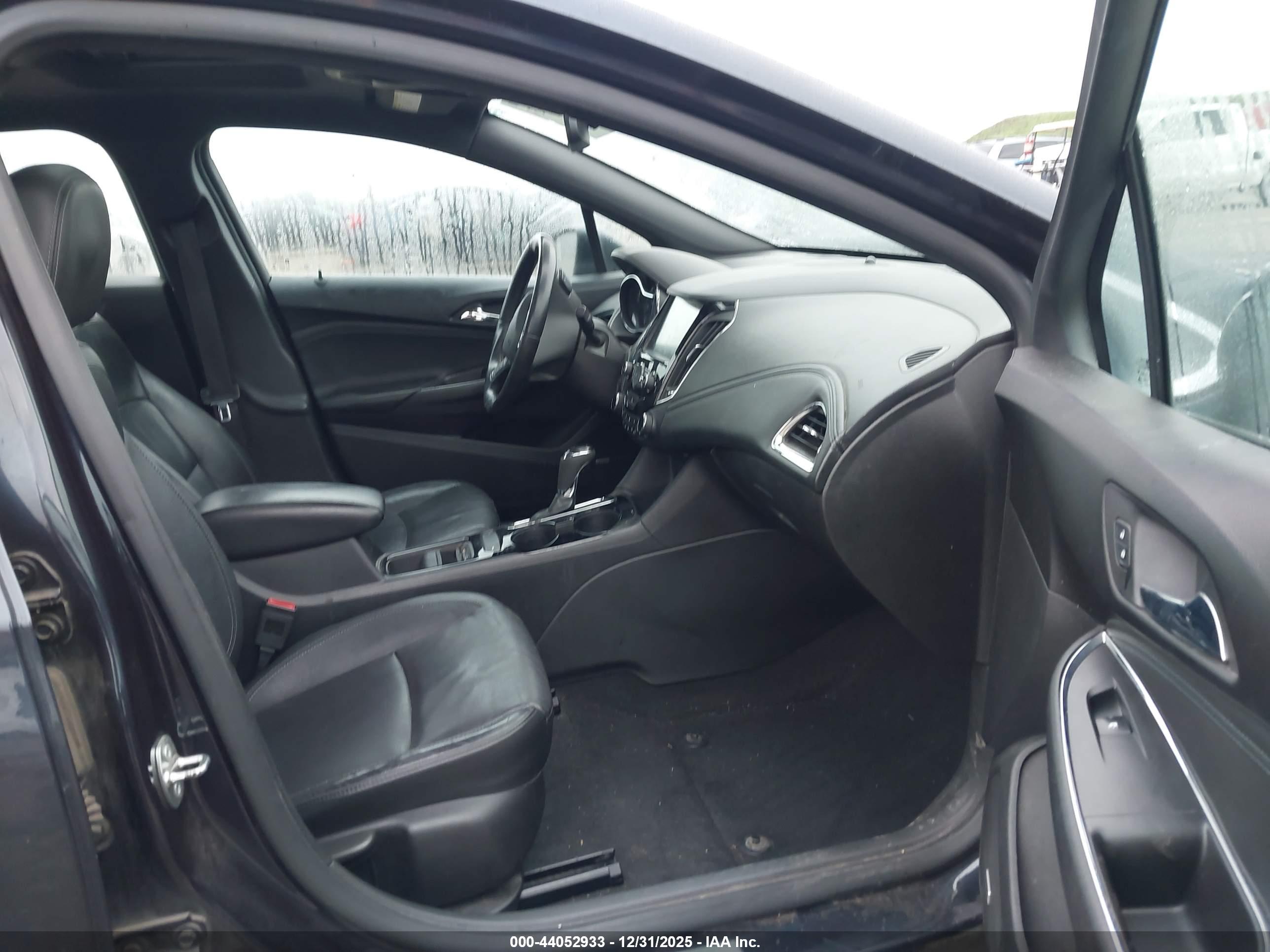 CHEVROLET CRUZE image 5