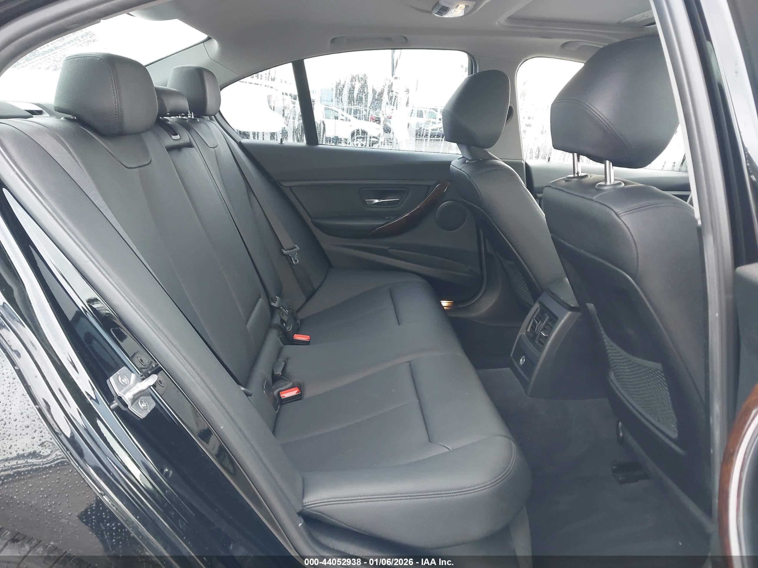 BMW 328I image 8
