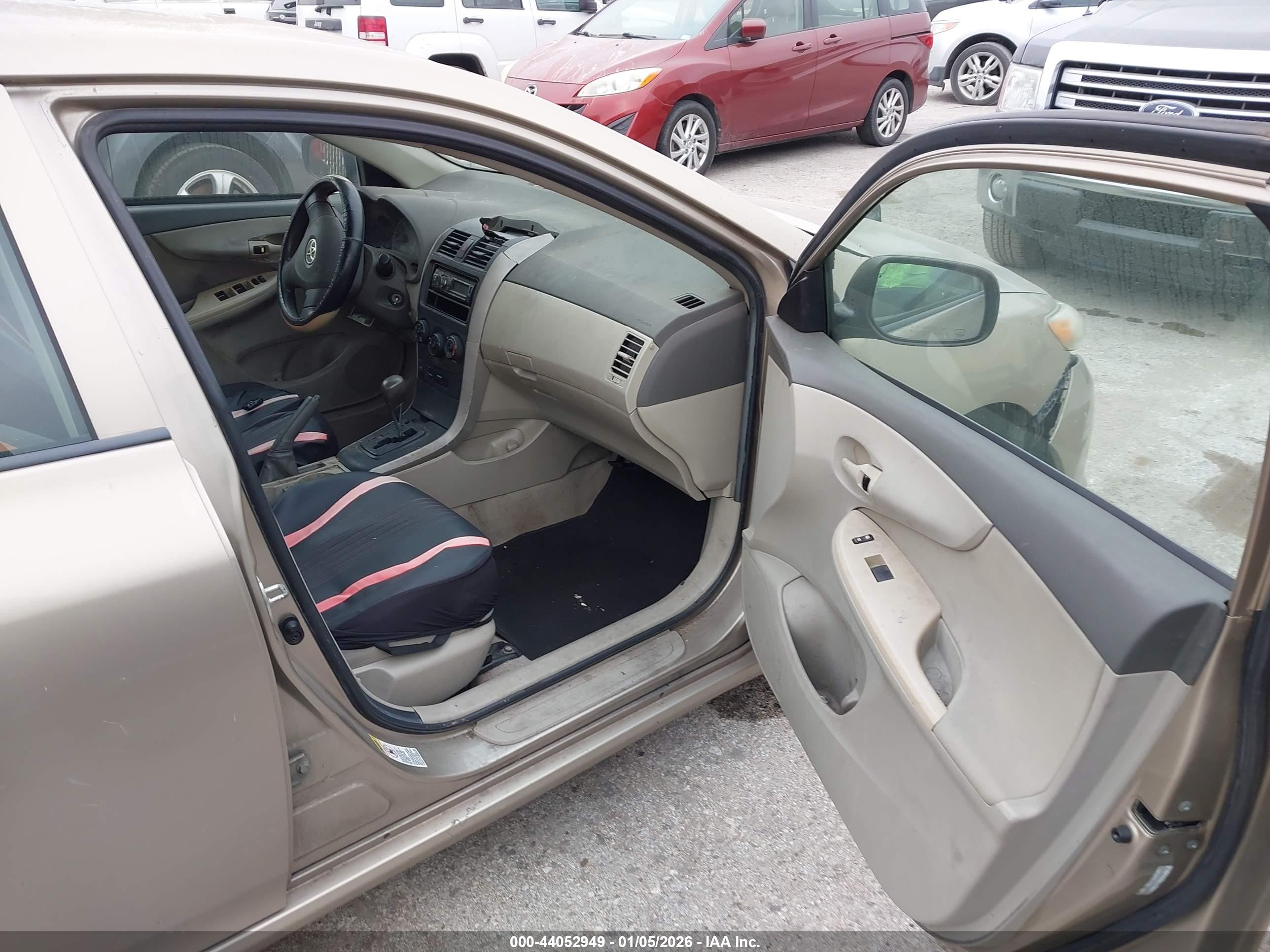 TOYOTA COROLLA image 5