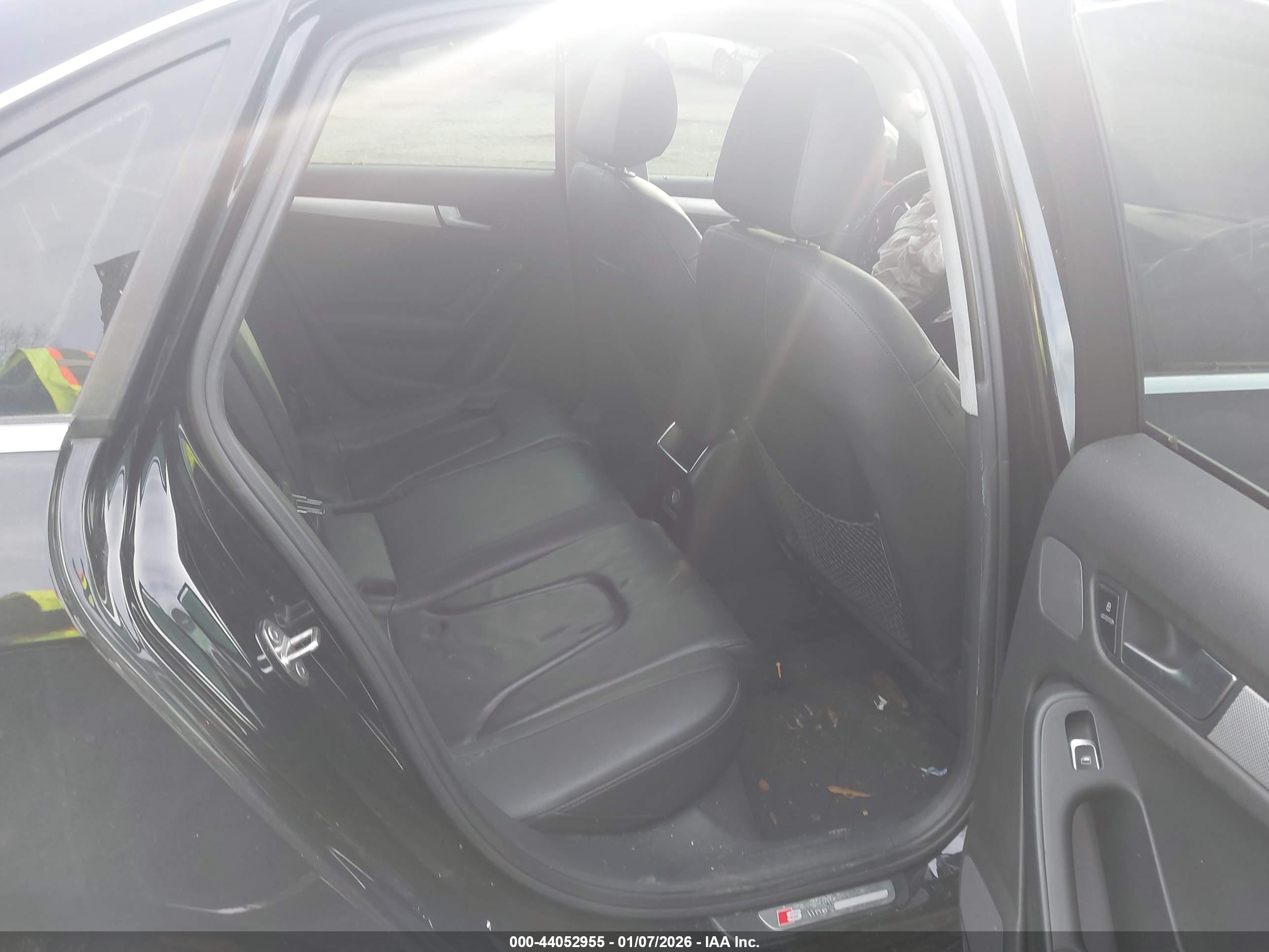 AUDI A4 image 8
