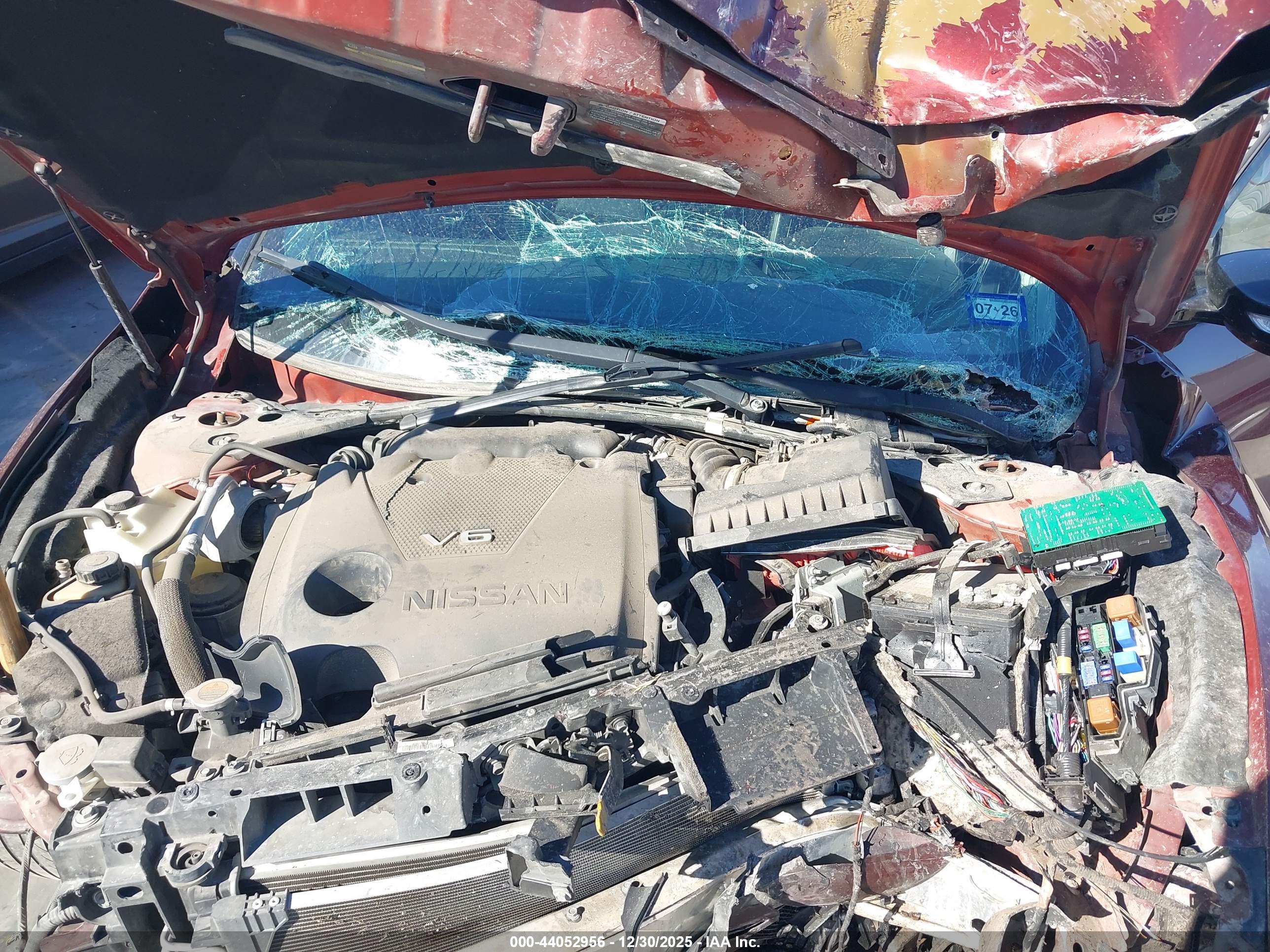 NISSAN MAXIMA image 10