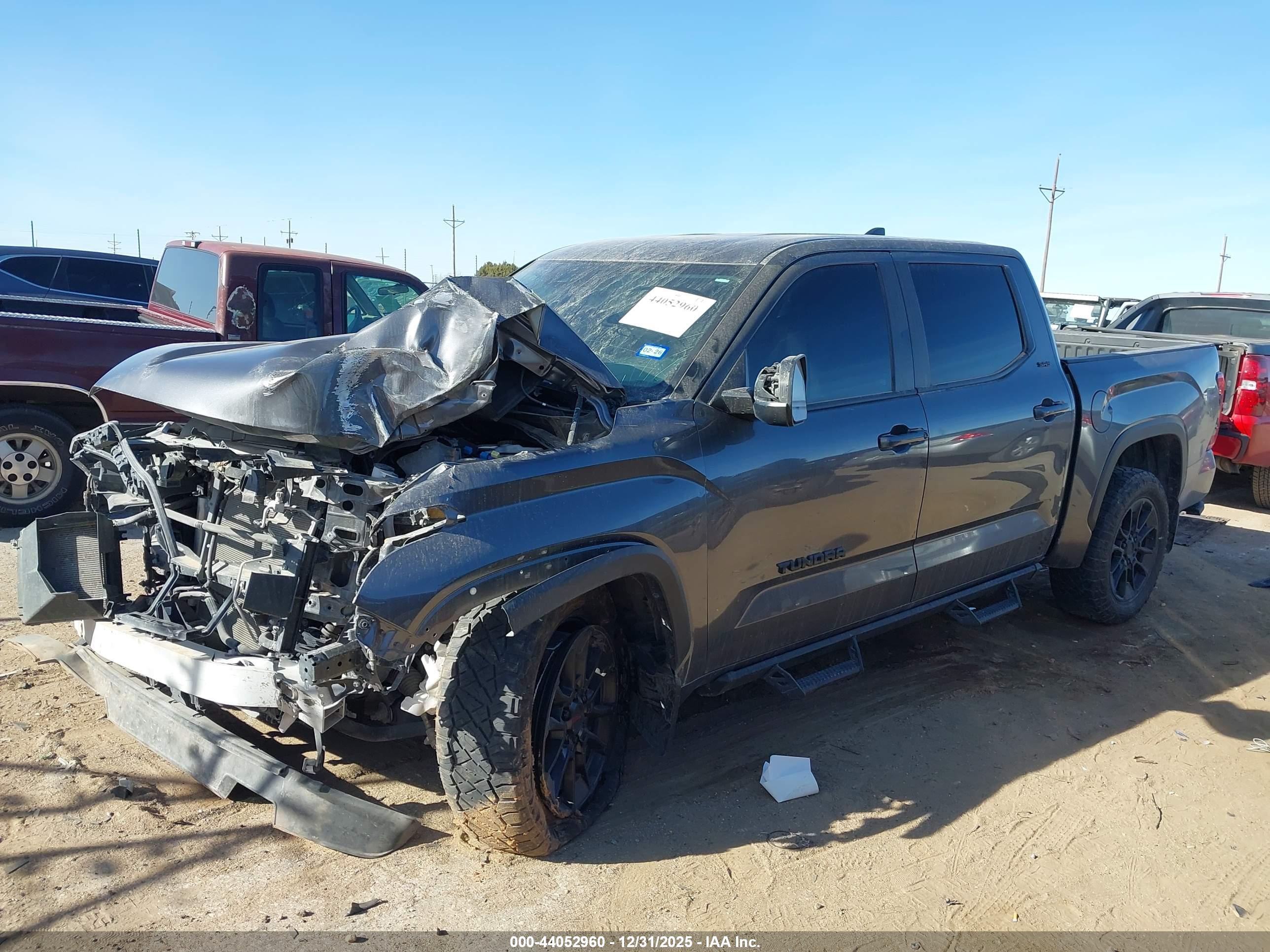 TOYOTA TUNDRA image 2