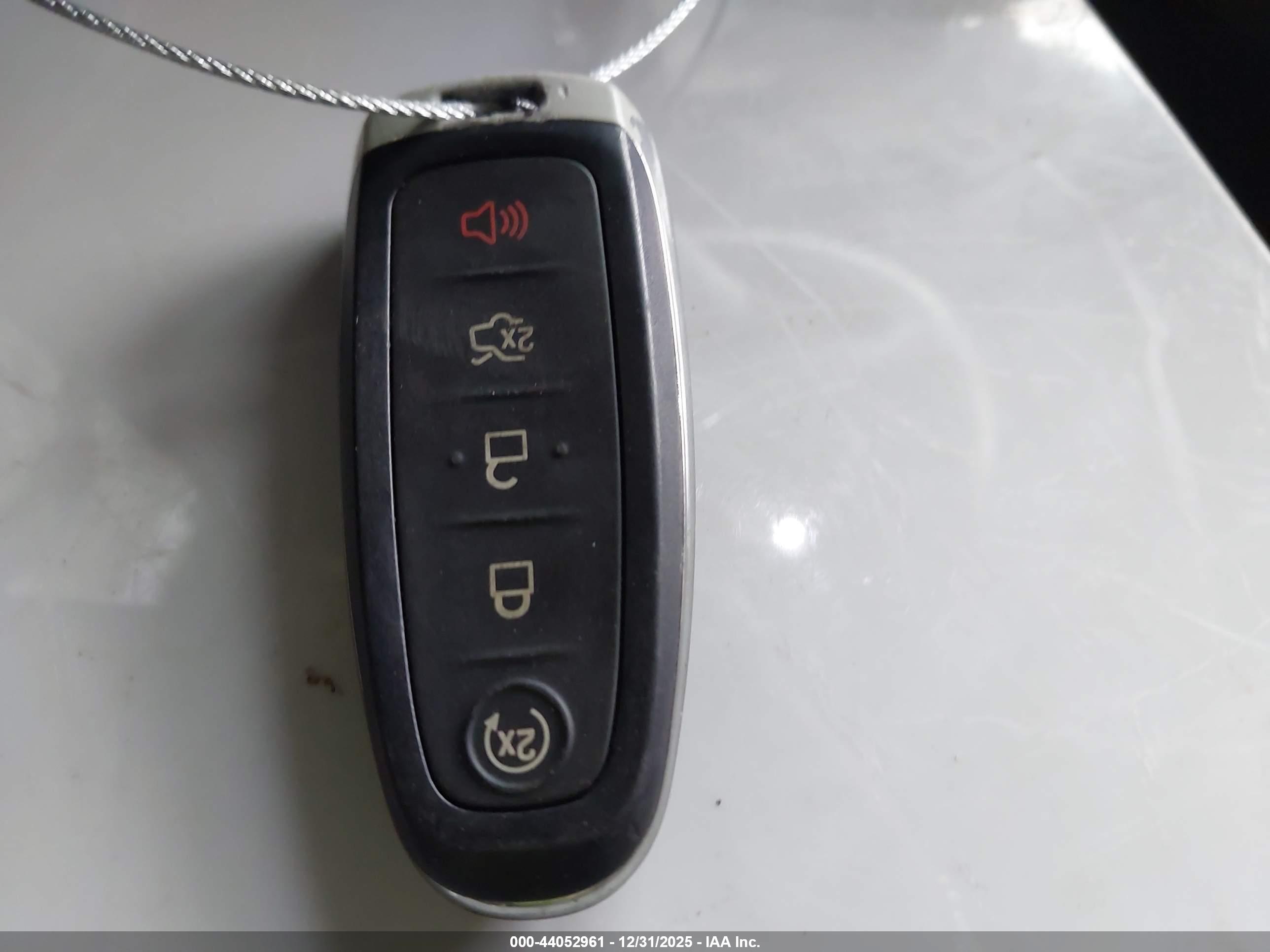 FORD ESCAPE image 11