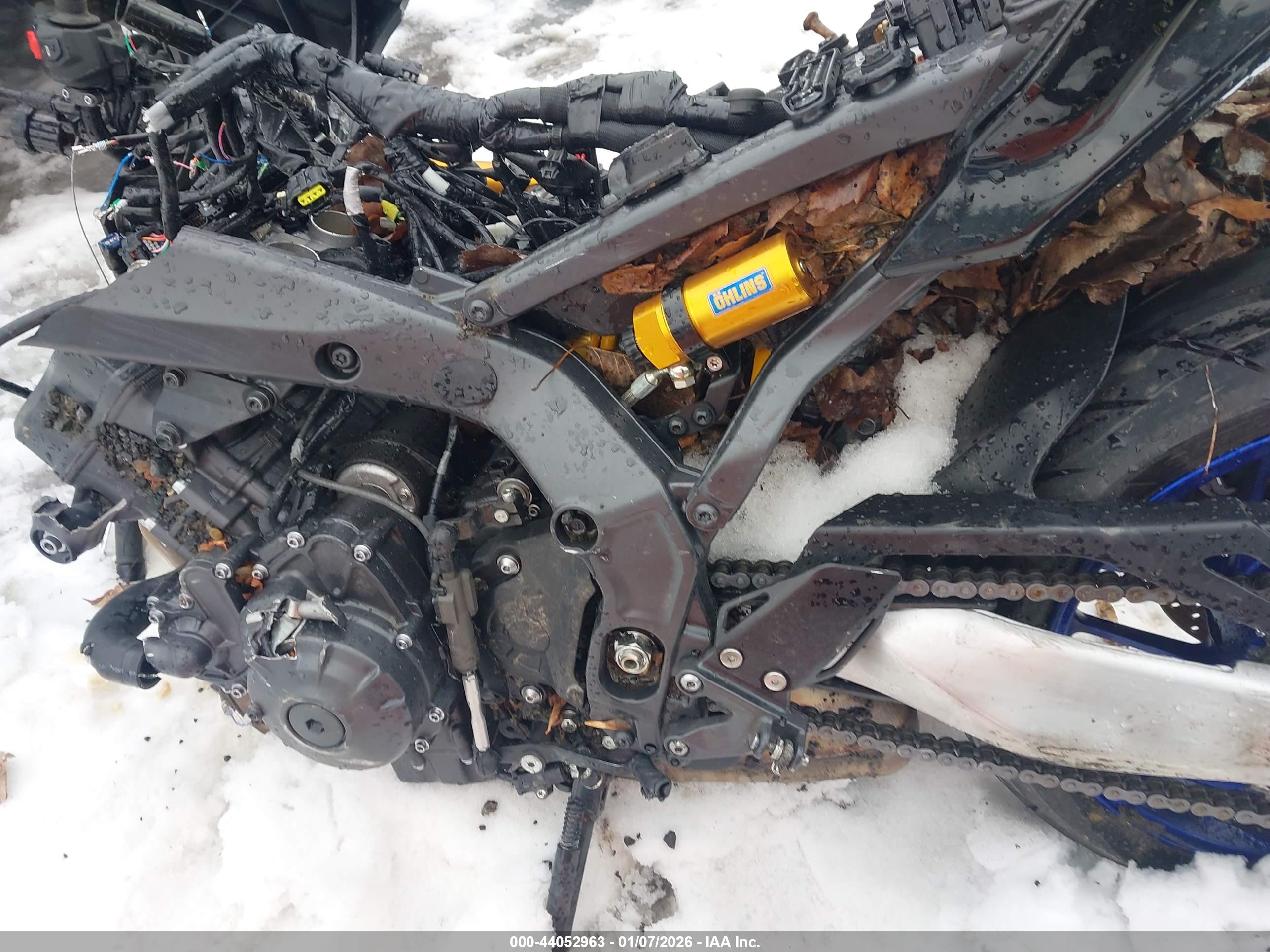 YAMAHA MT09 image 9