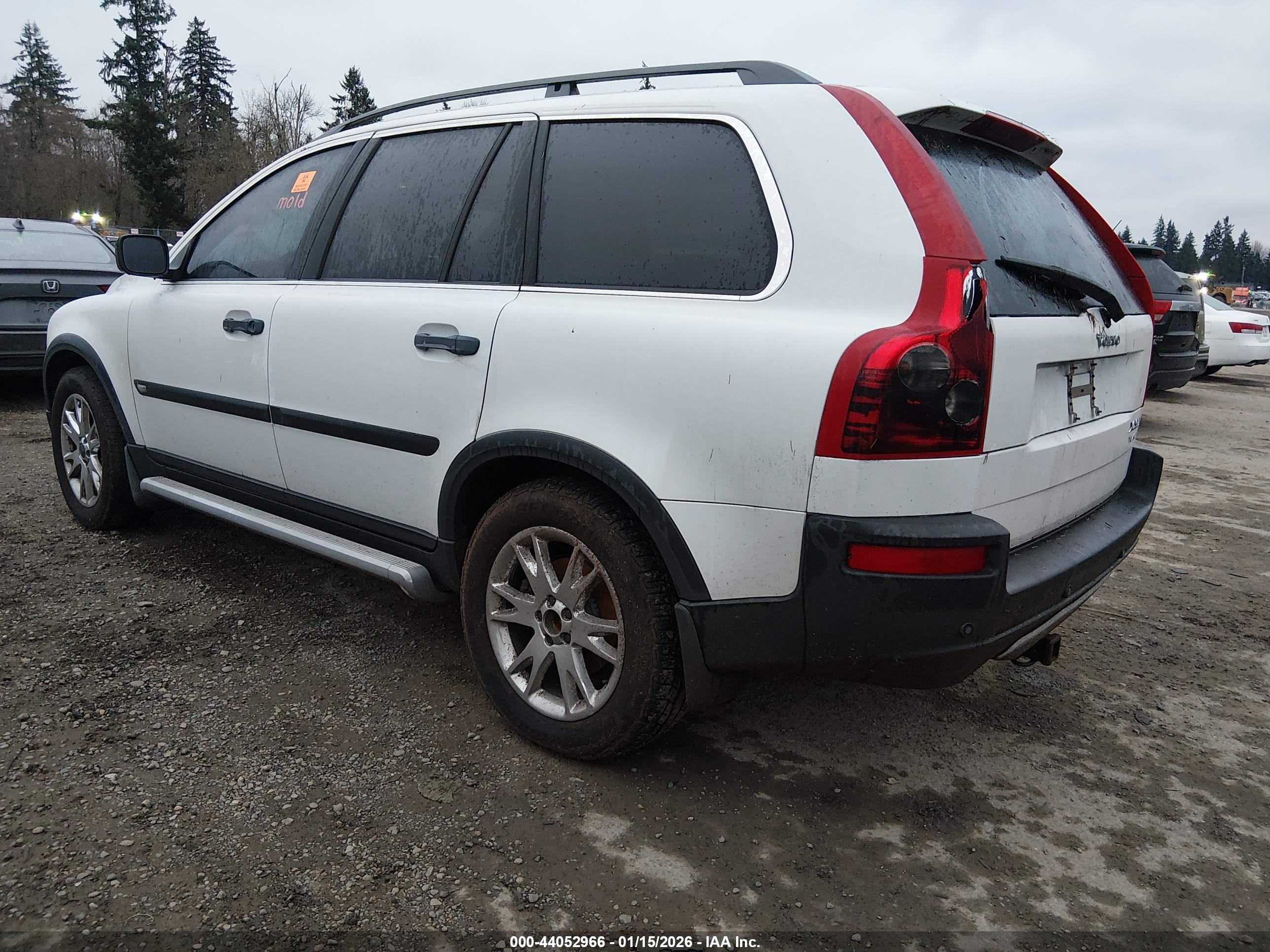 VOLVO XC90 image 3