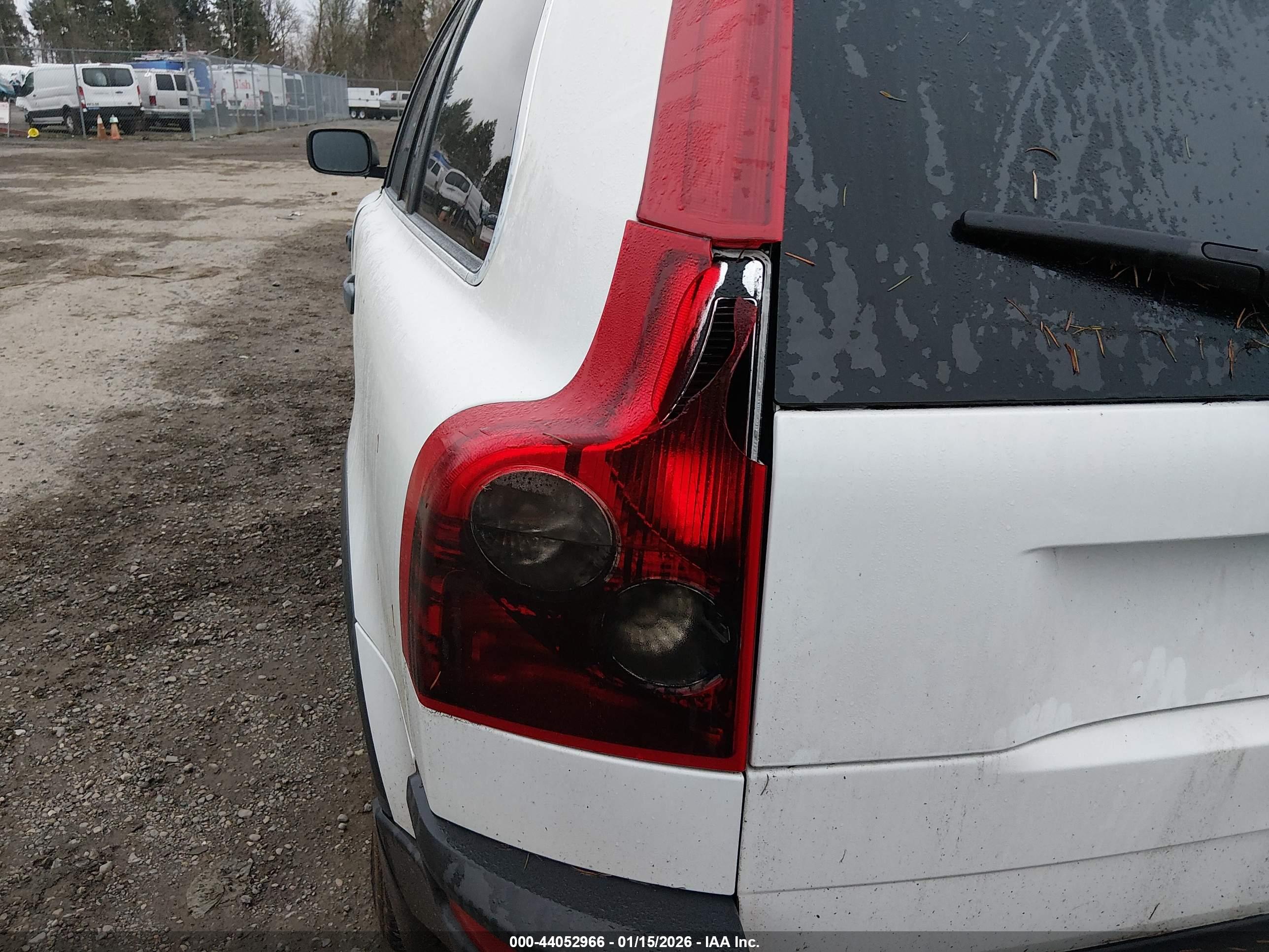 VOLVO XC90 image 6