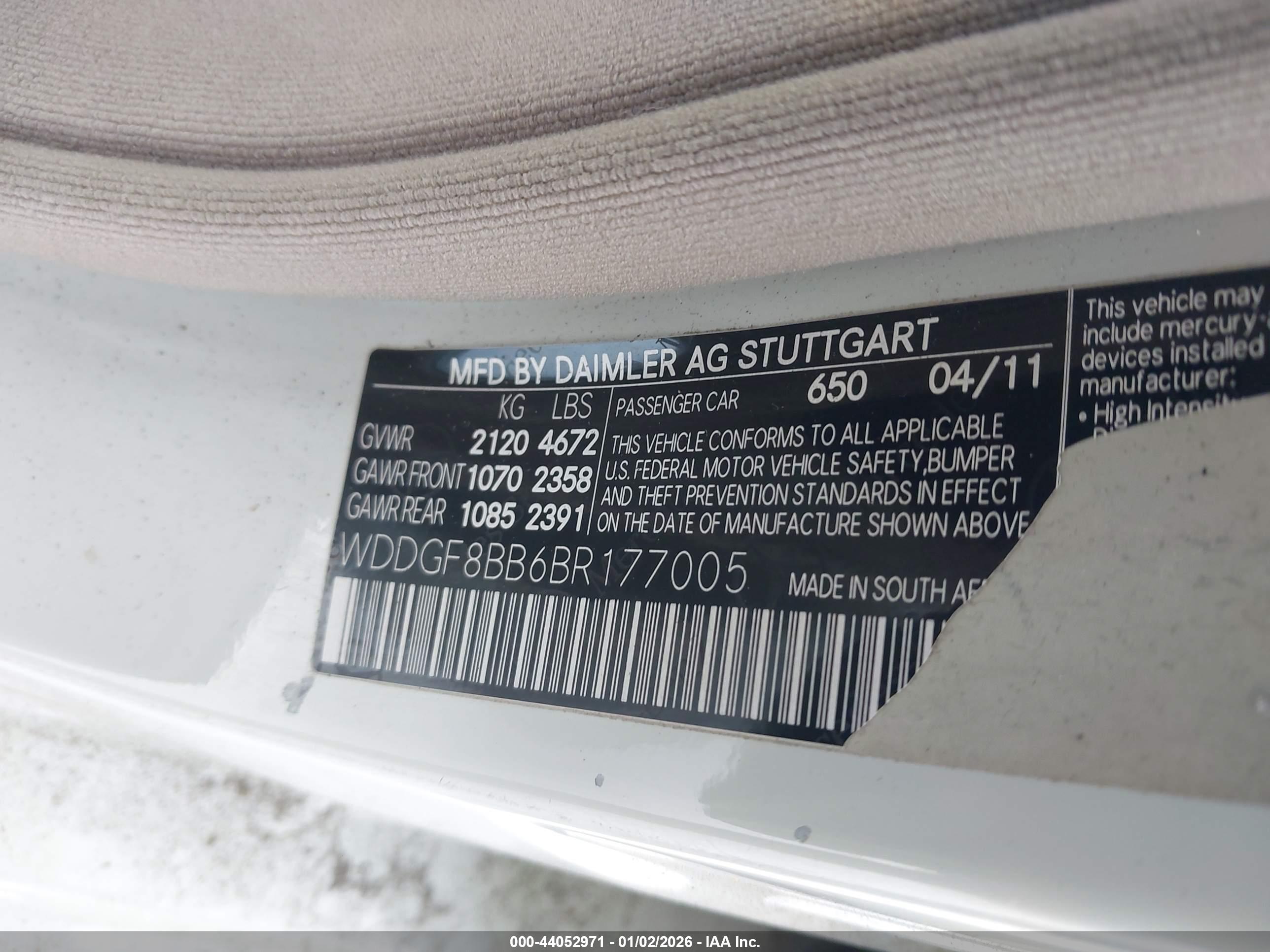 MERCEDES-BENZ C image 9