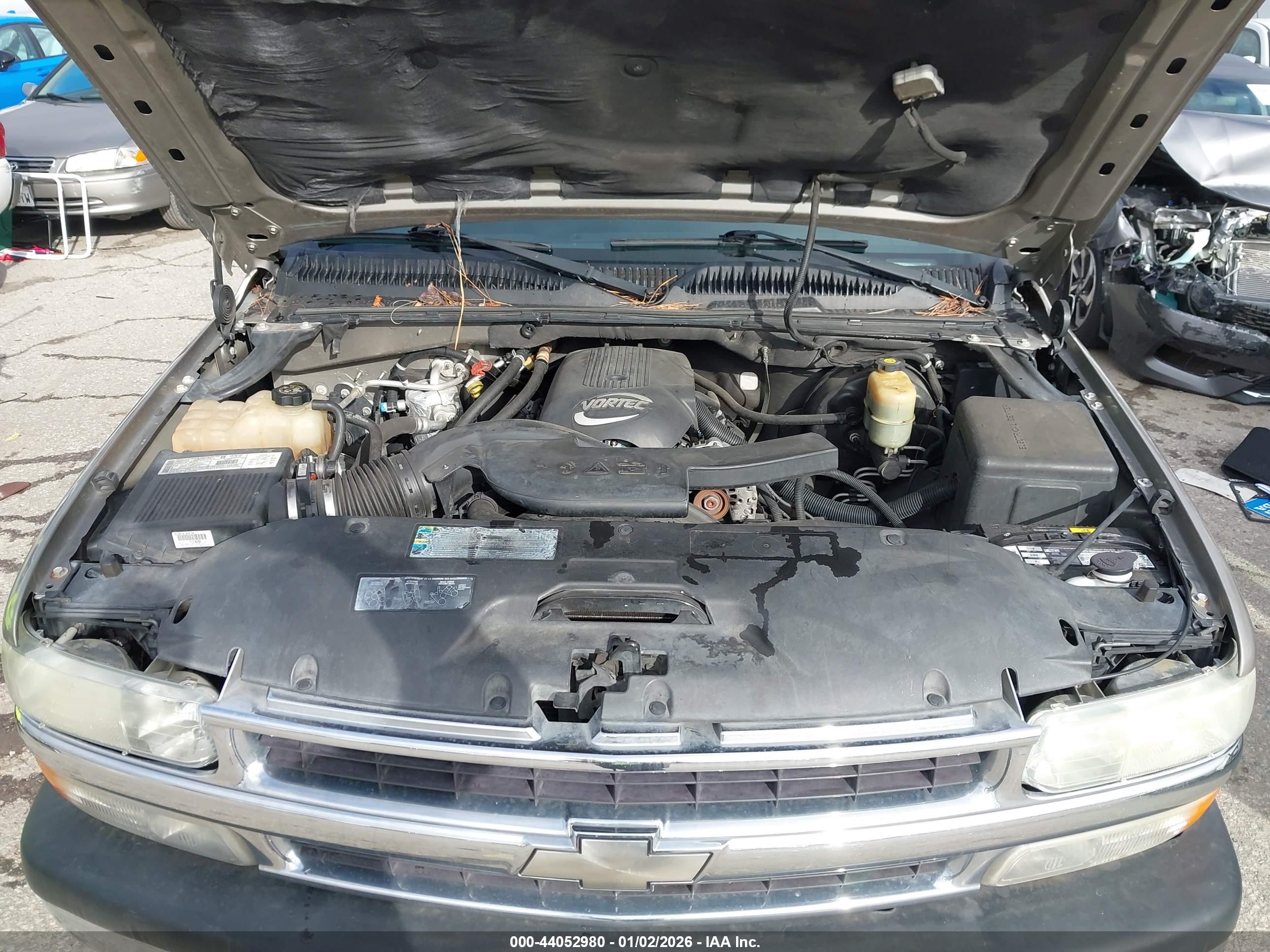 CHEVROLET TAHOE image 10