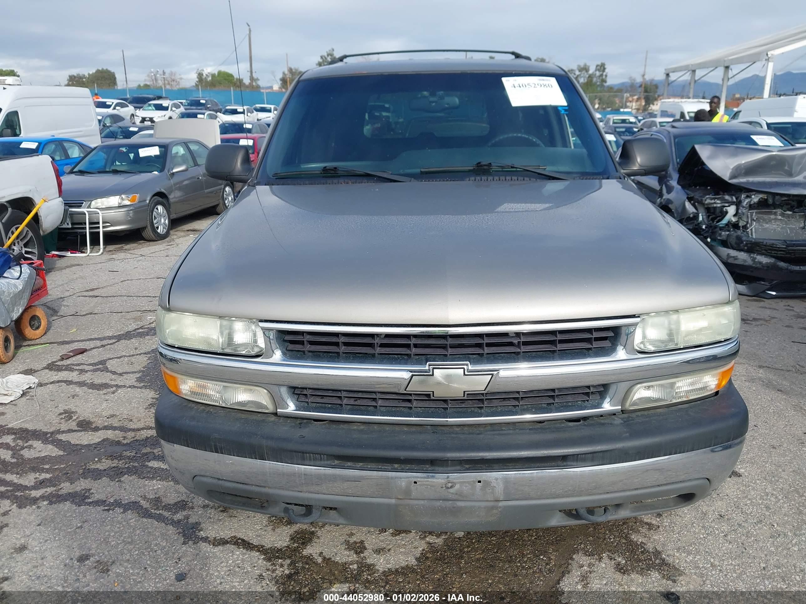 CHEVROLET TAHOE image 6