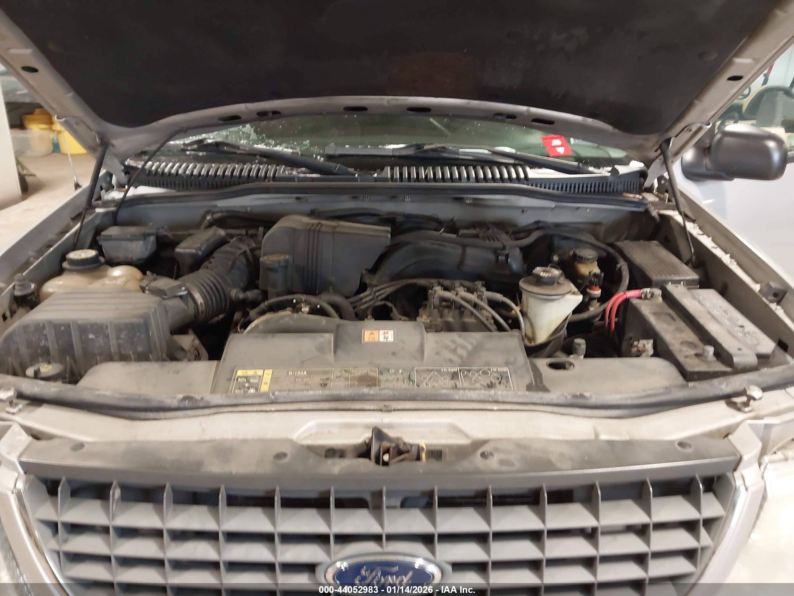 FORD EXPLORER image 10