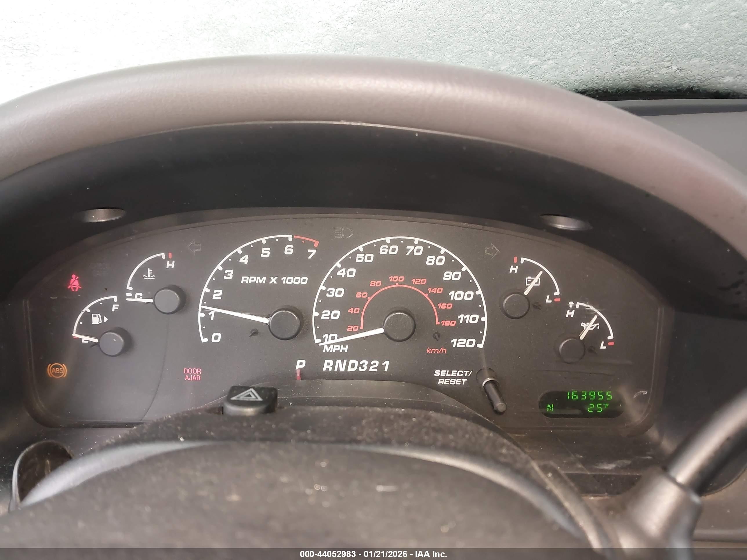 FORD EXPLORER image 7