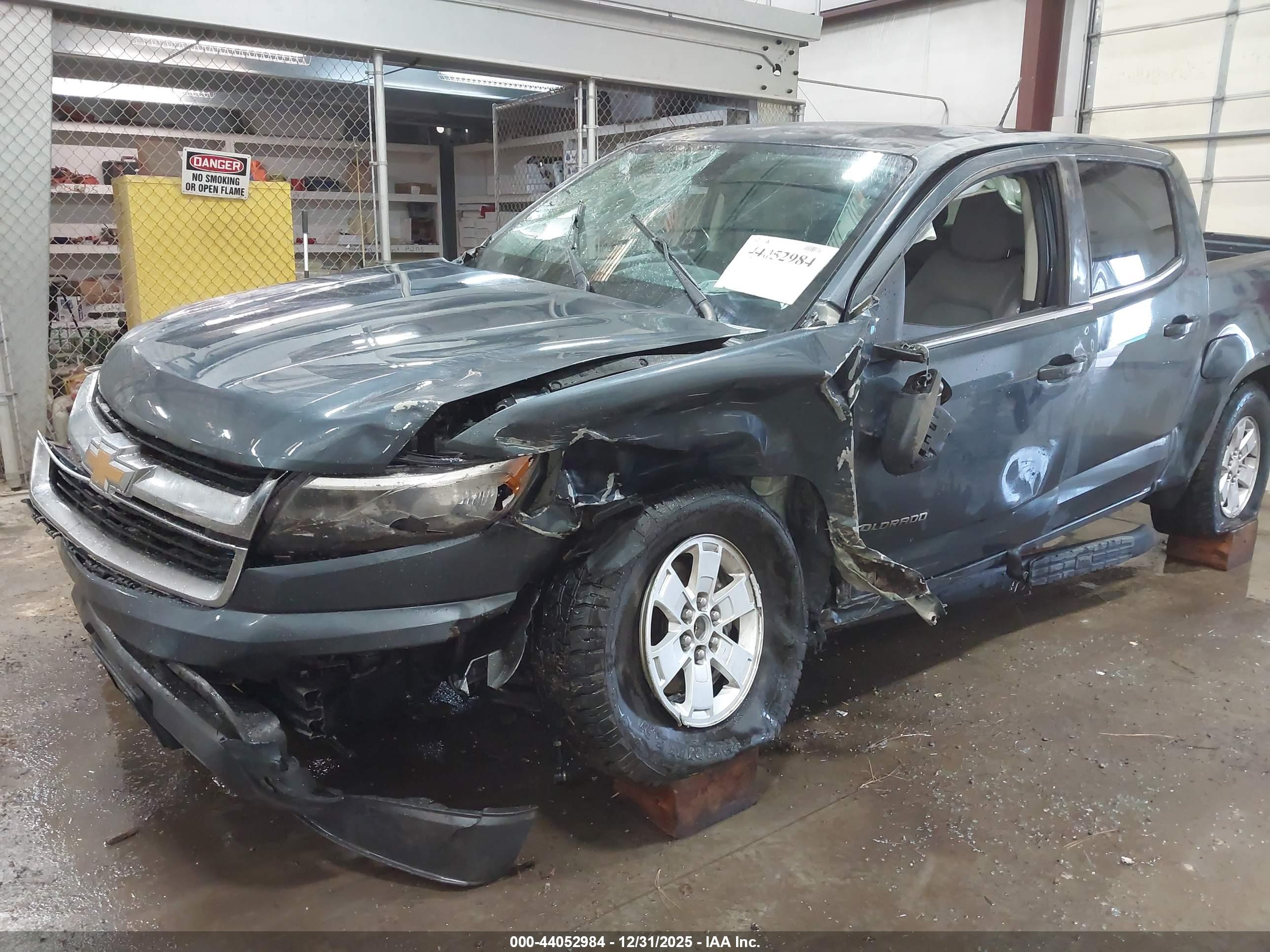 CHEVROLET COLORADO image 6