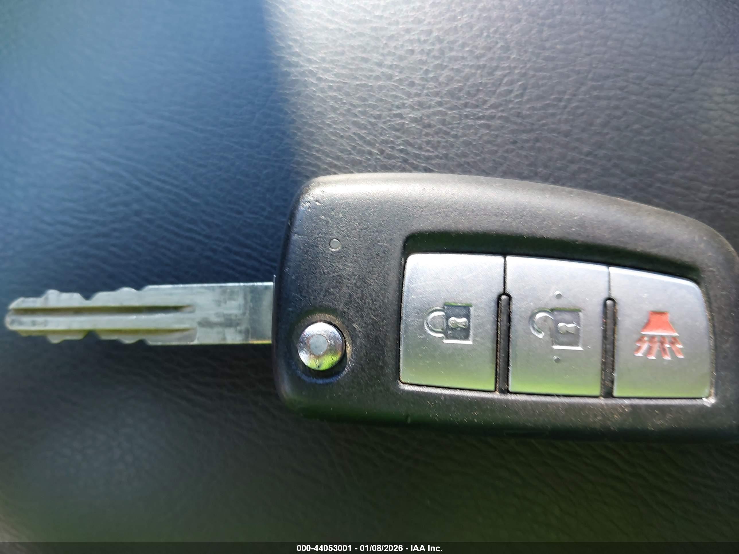 NISSAN ROGUE image 11