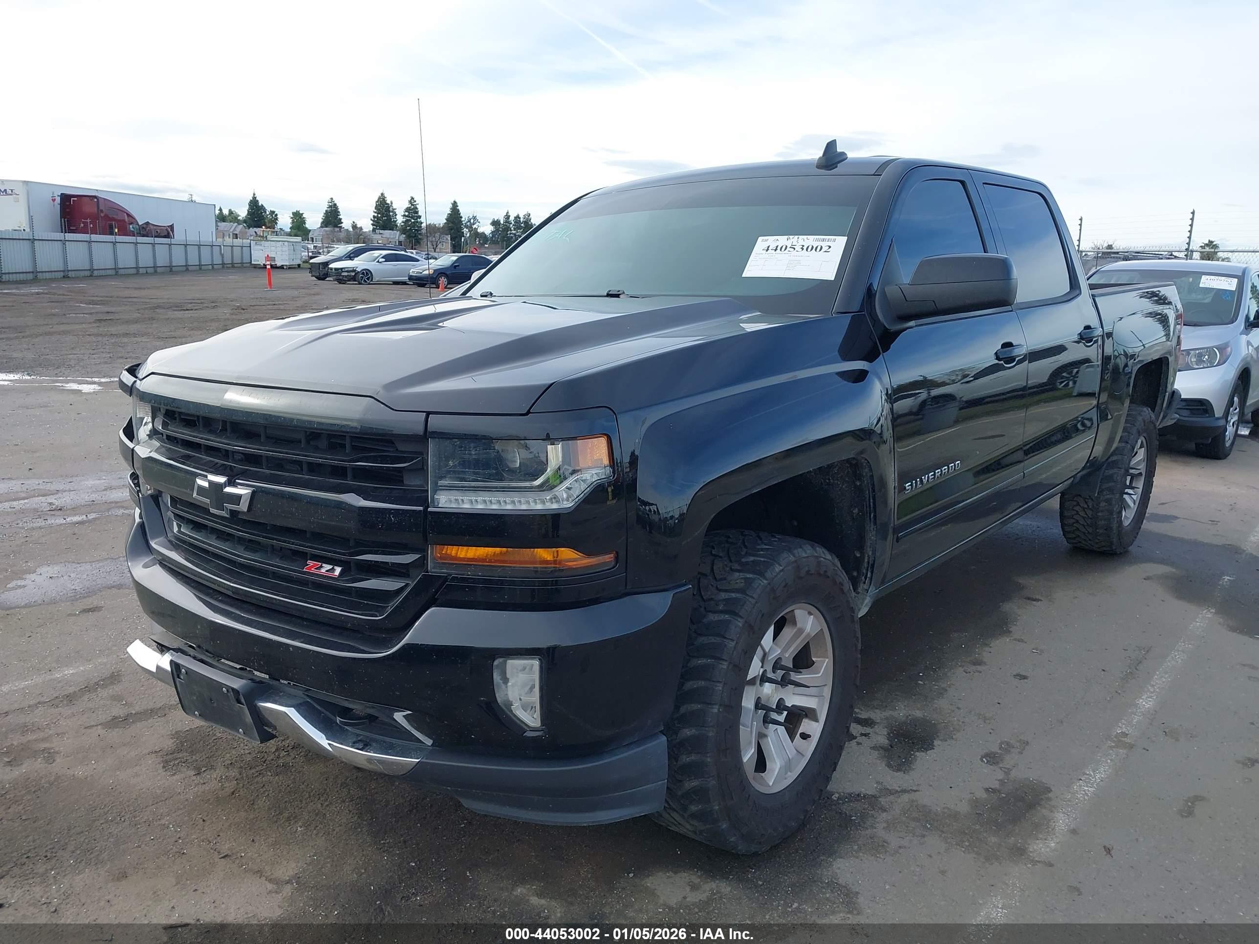 CHEVROLET SILVERADO image 2