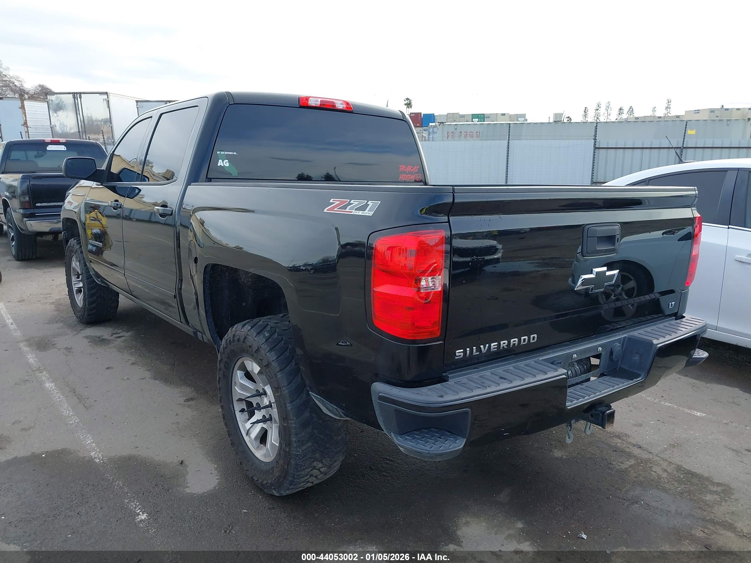CHEVROLET SILVERADO image 3