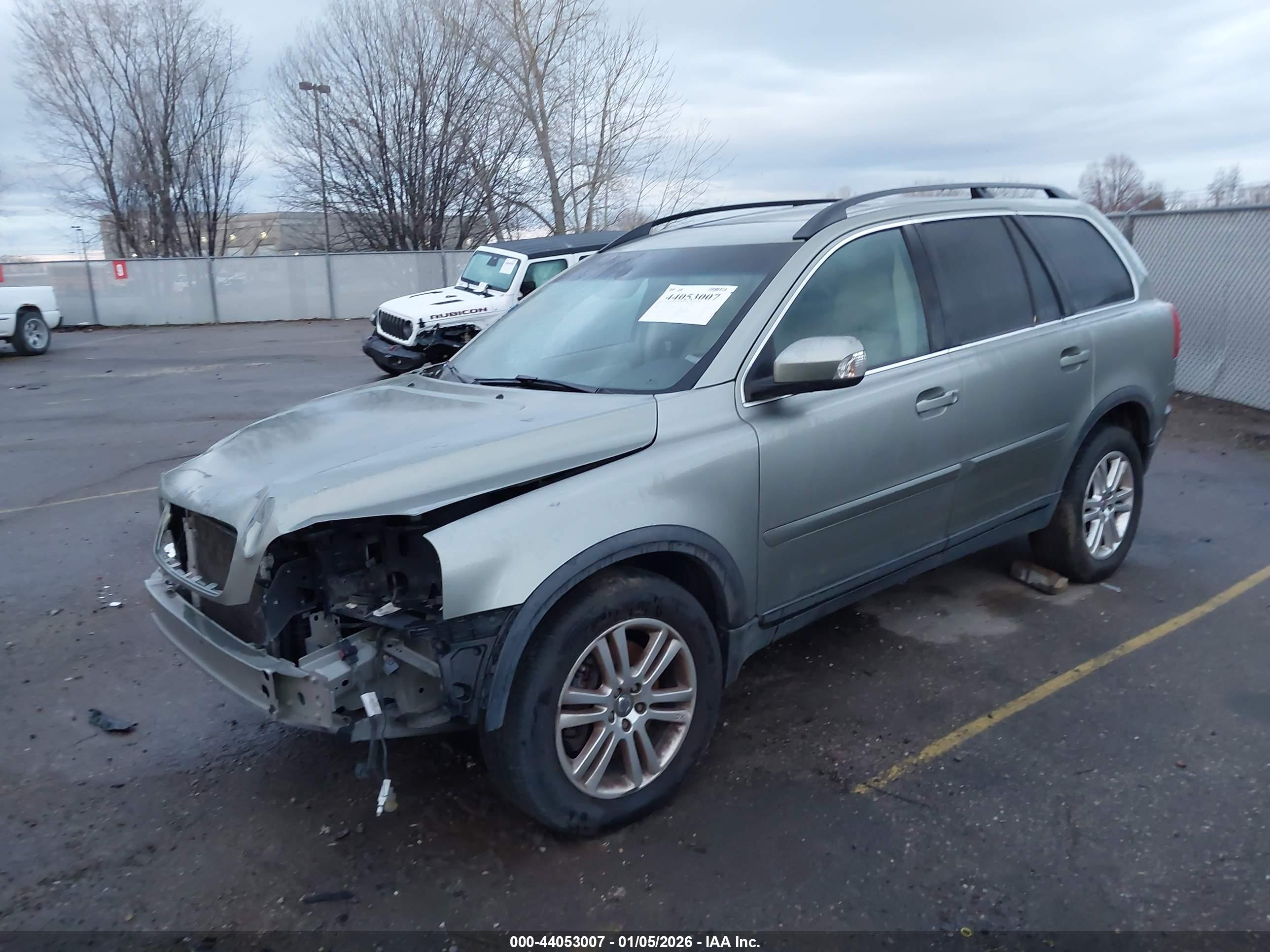 VOLVO XC90 image 2