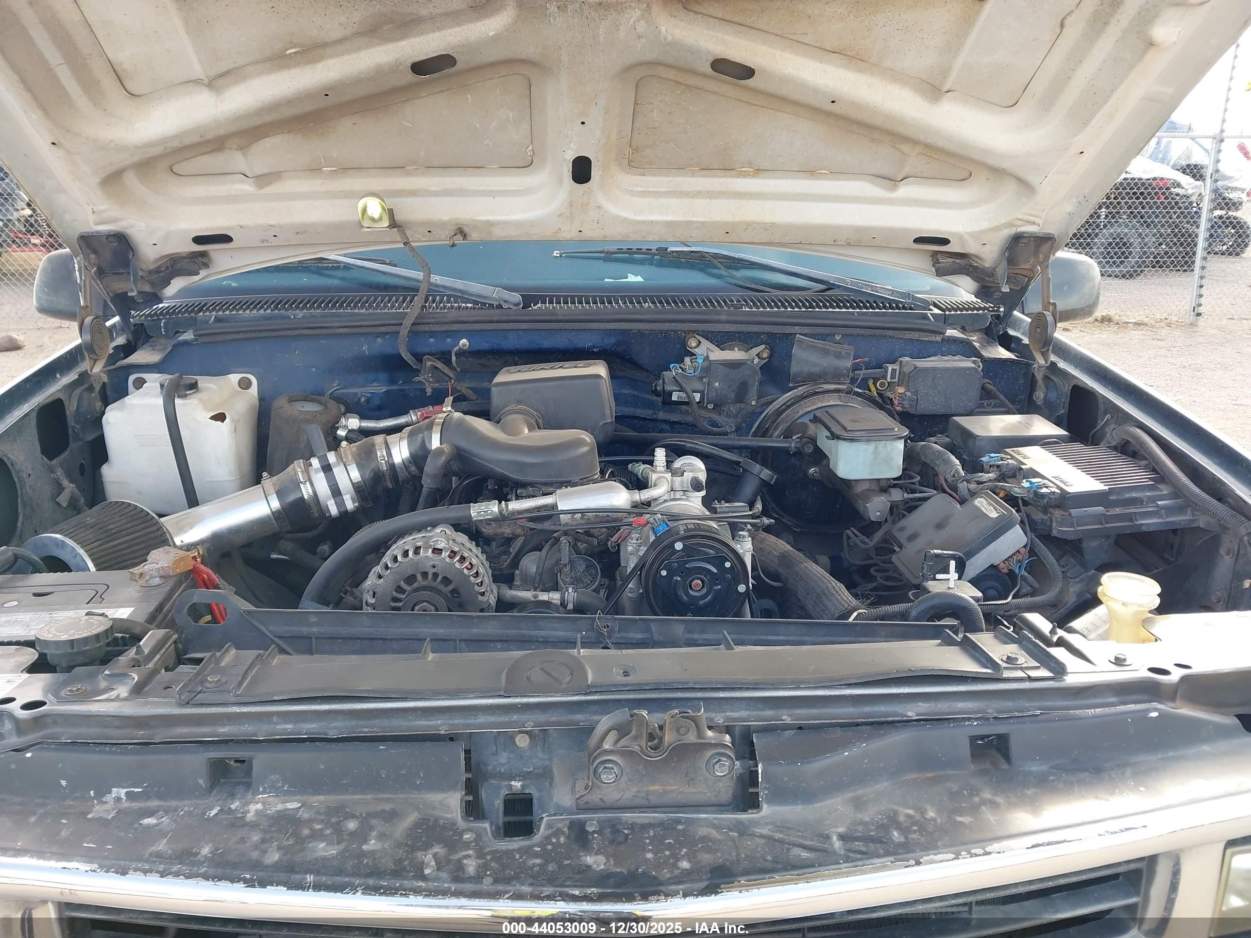 CHEVROLET K1500 image 10