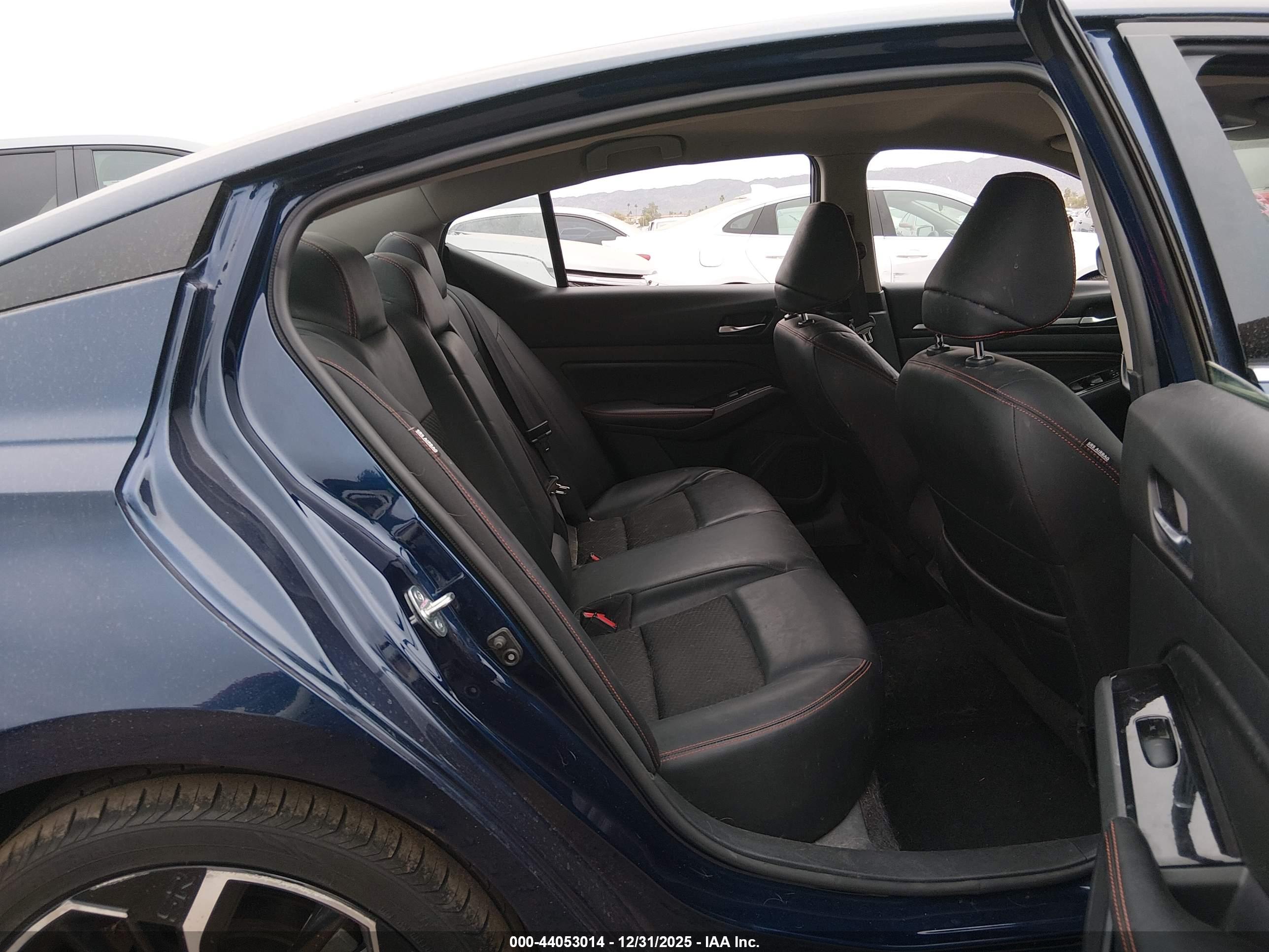 NISSAN ALTIMA image 8