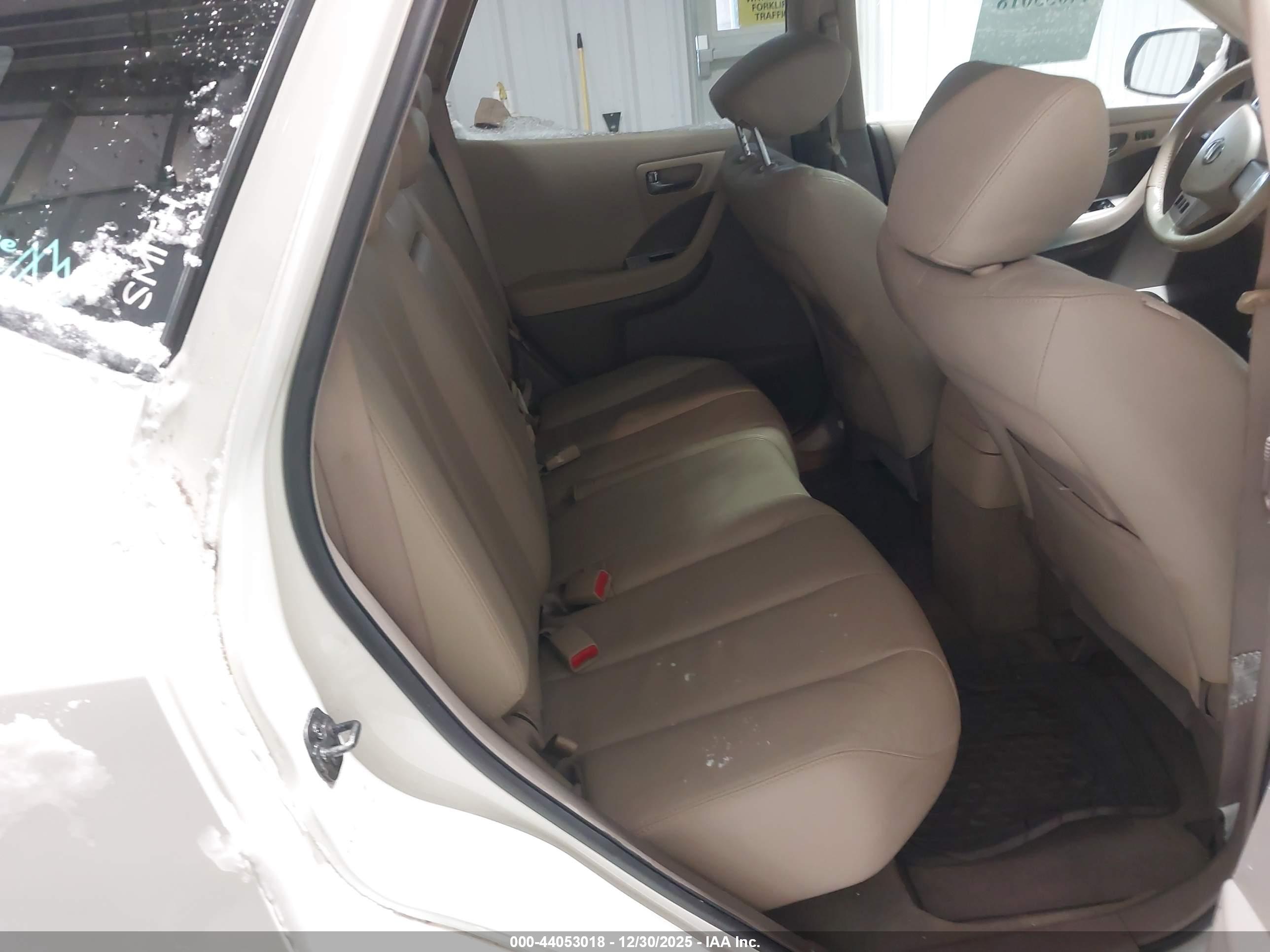 NISSAN MURANO image 8