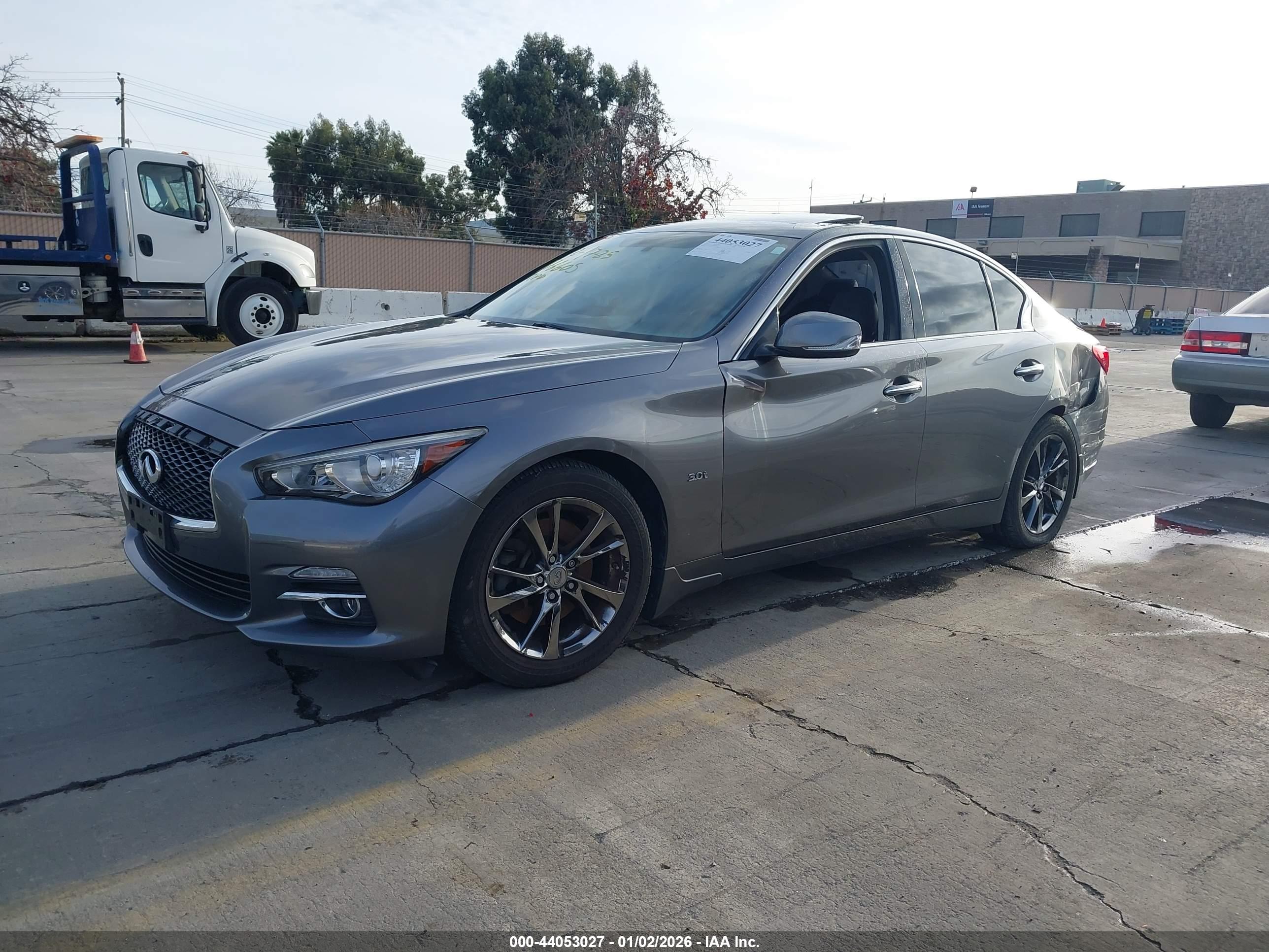 INFINITI Q50 image 2