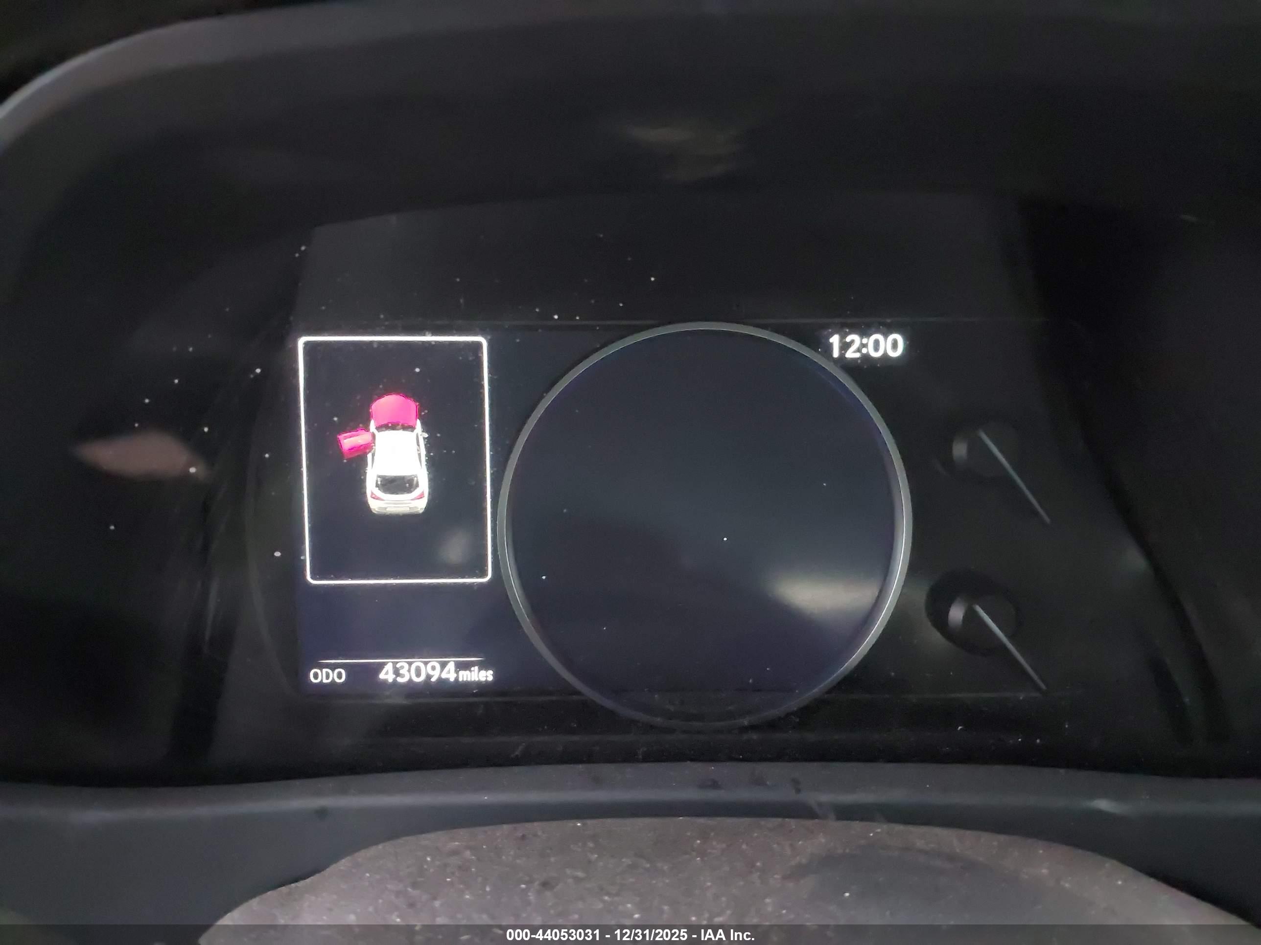 LEXUS UX image 7