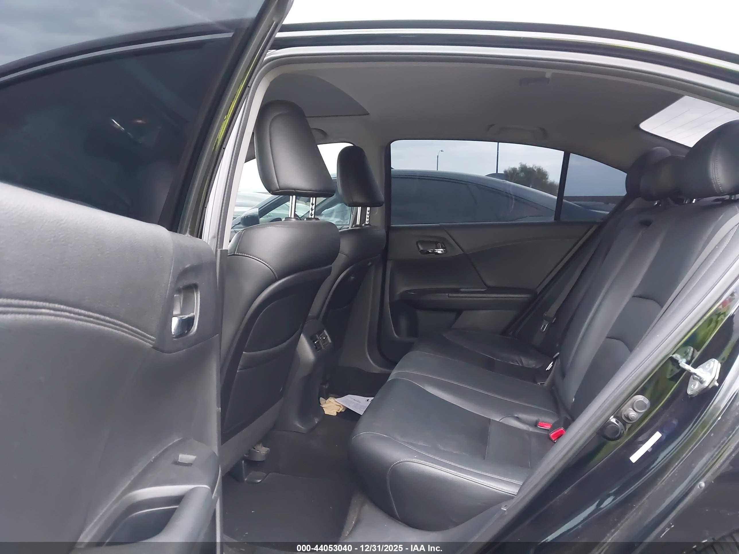 HONDA ACCORD image 8