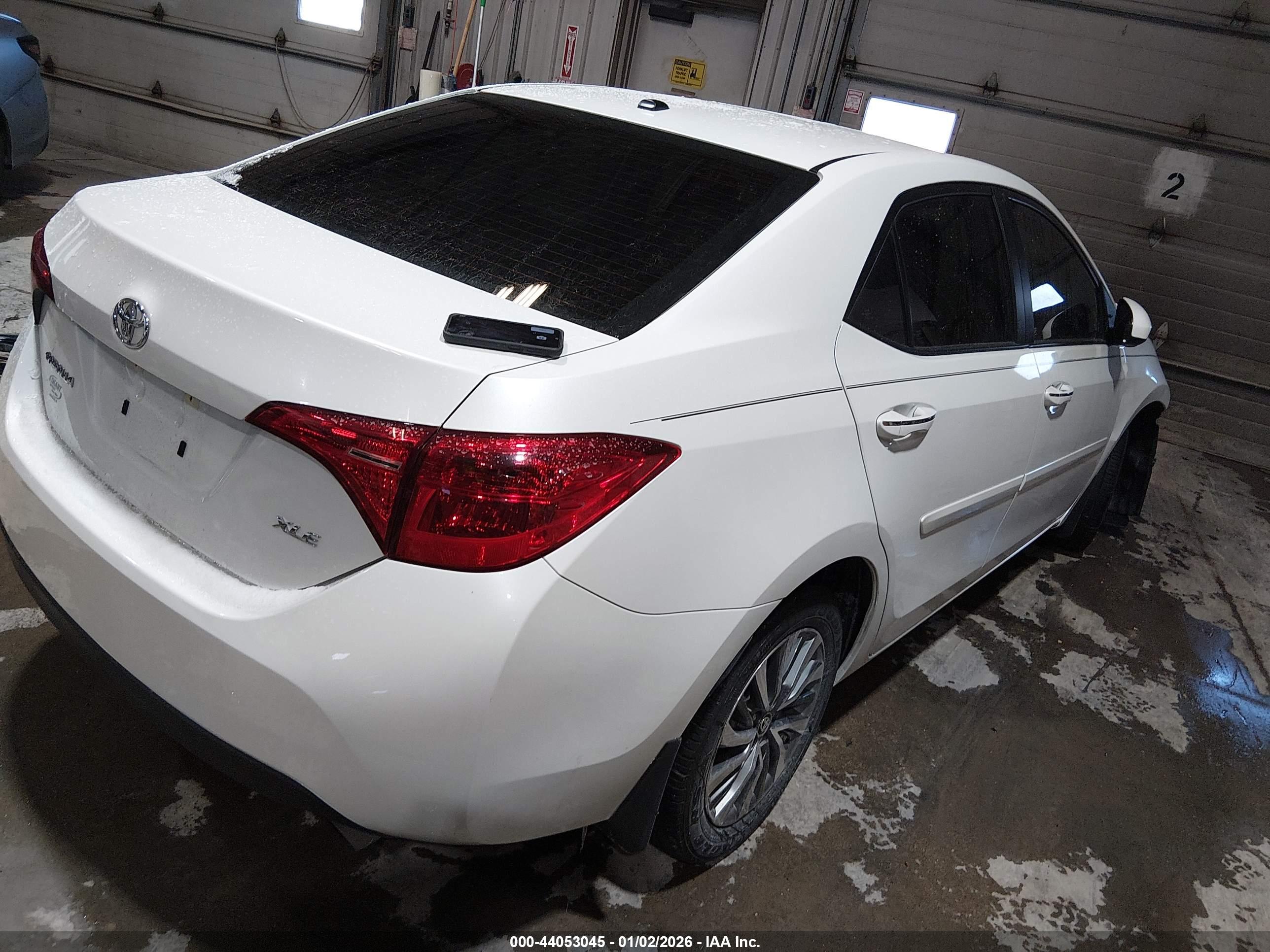 TOYOTA COROLLA image 4