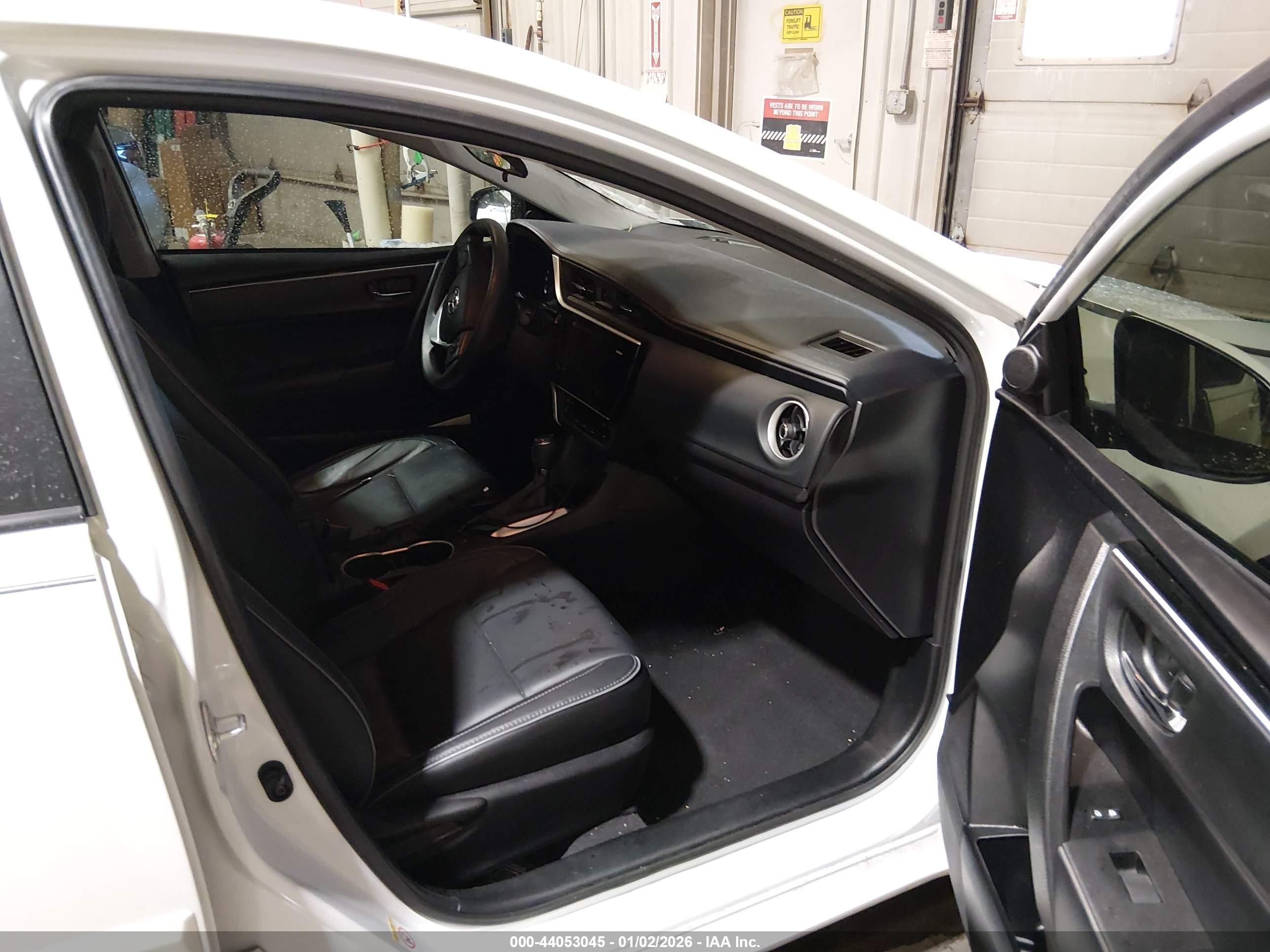 TOYOTA COROLLA image 5