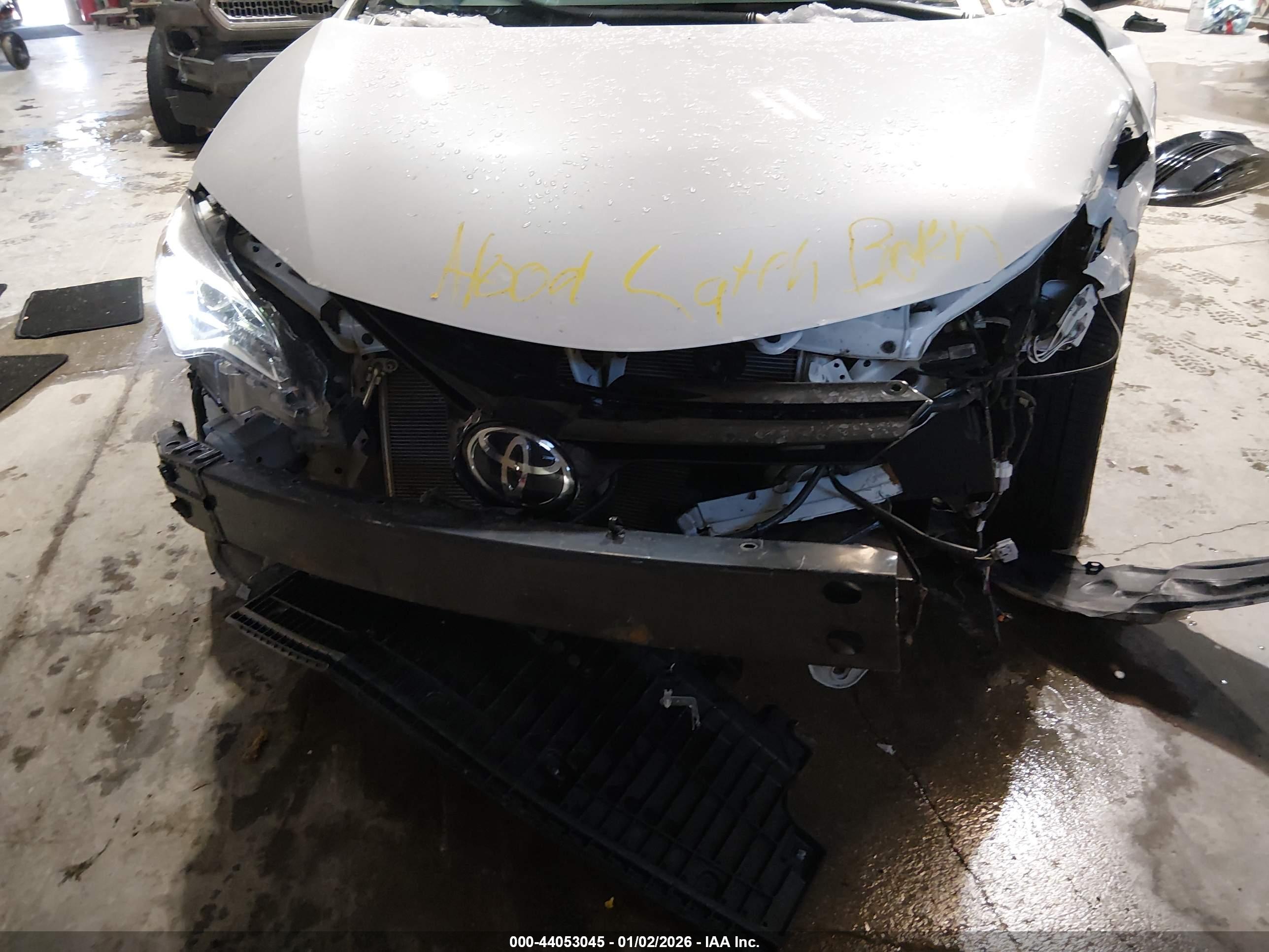 TOYOTA COROLLA image 6